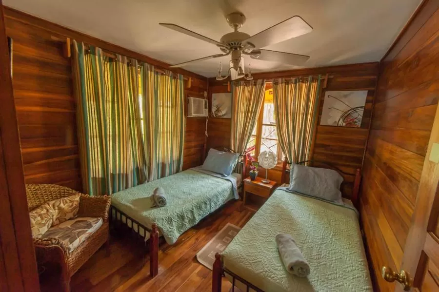 Deluxe Suite with Sea View in Hotel Tierra Verde Bed and Breakfast