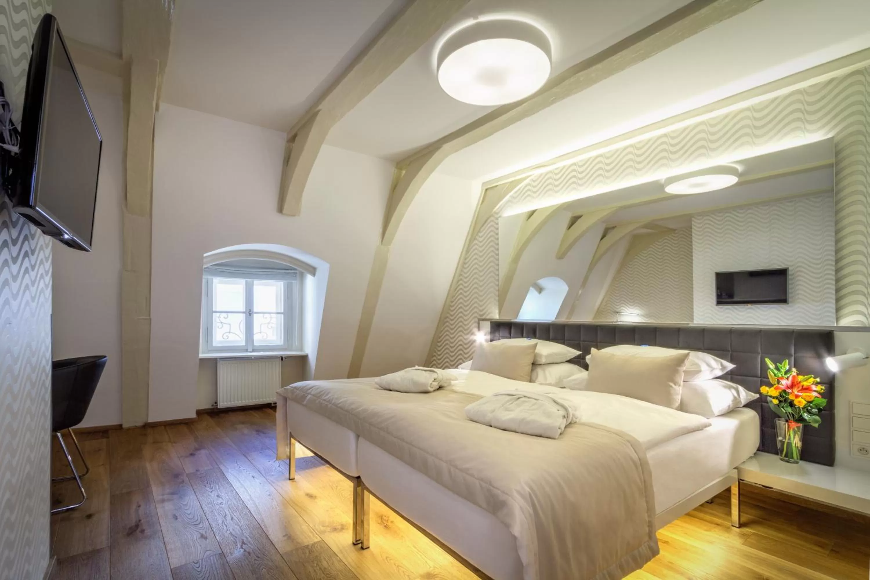 Bedroom, Bed in Golden Star