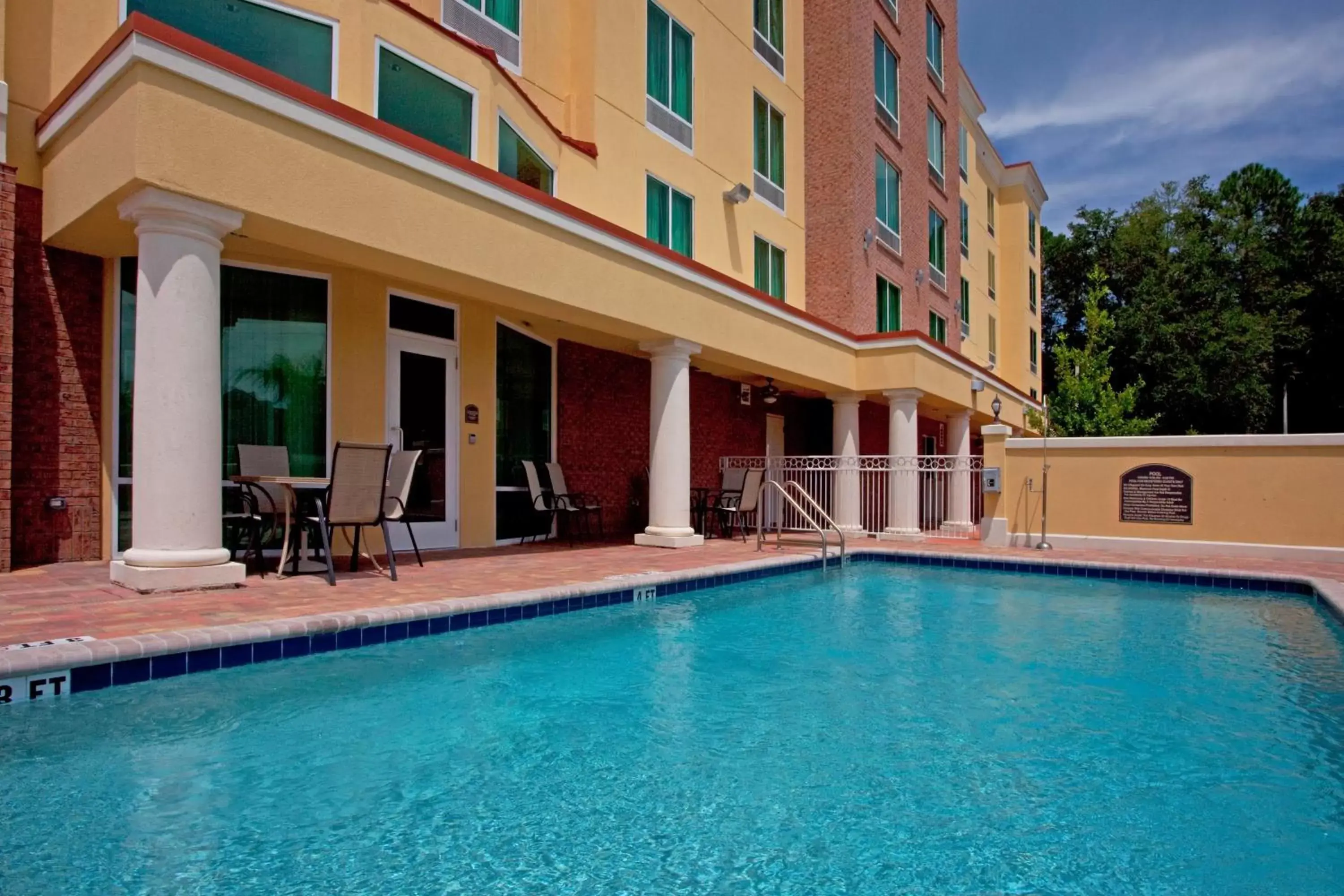 Swimming Pool in Holiday Inn Express Hotel & Suites Chaffee - Jacksonville West, an IHG Hotel