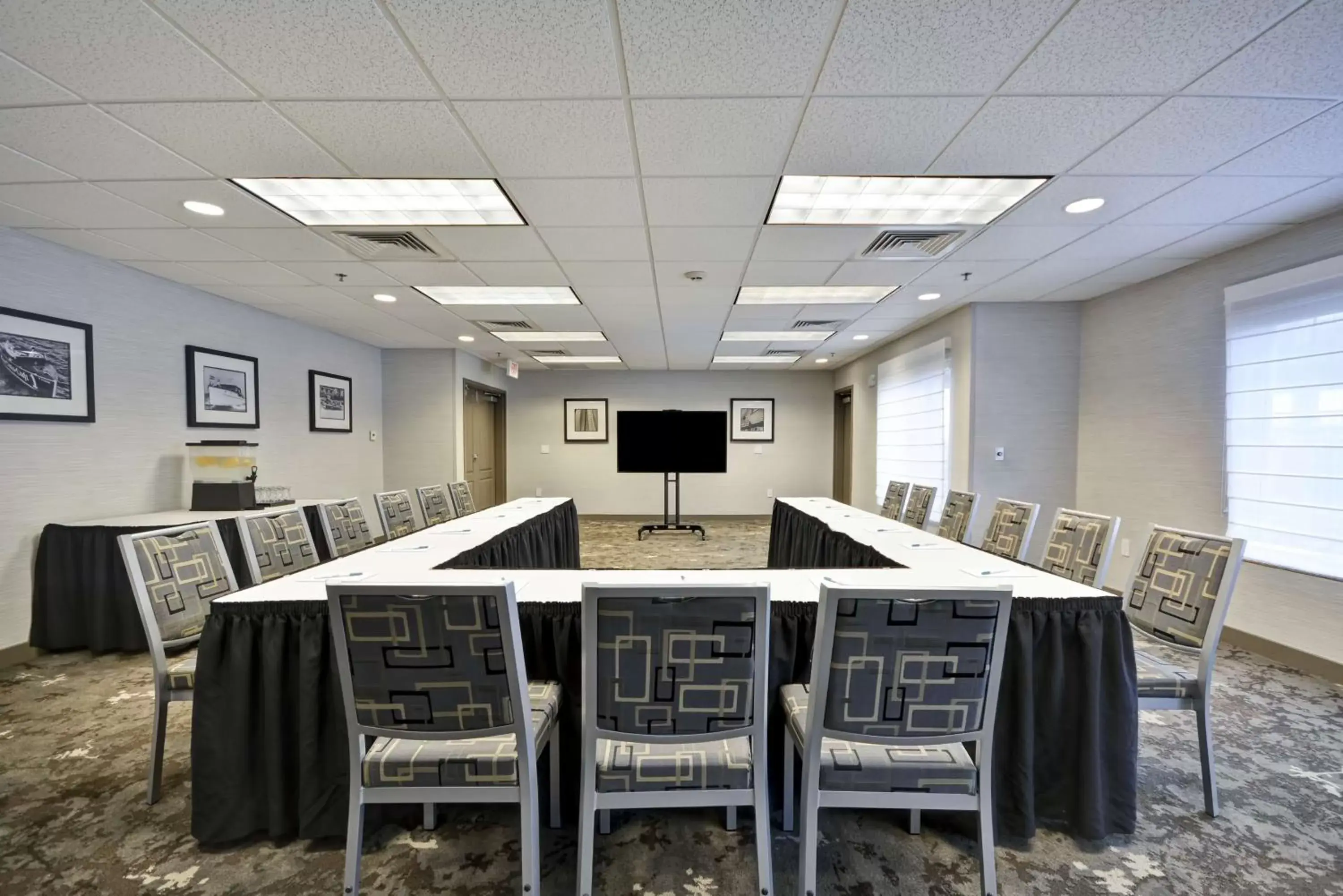 Meeting/conference room in Homewood Suites by Hilton - Oakland Waterfront