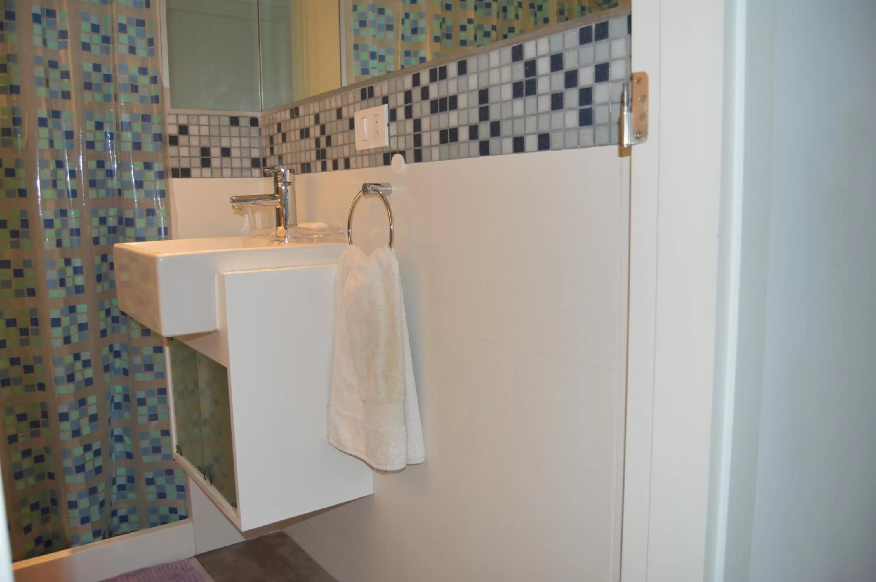 Bathroom in Arenas del mar