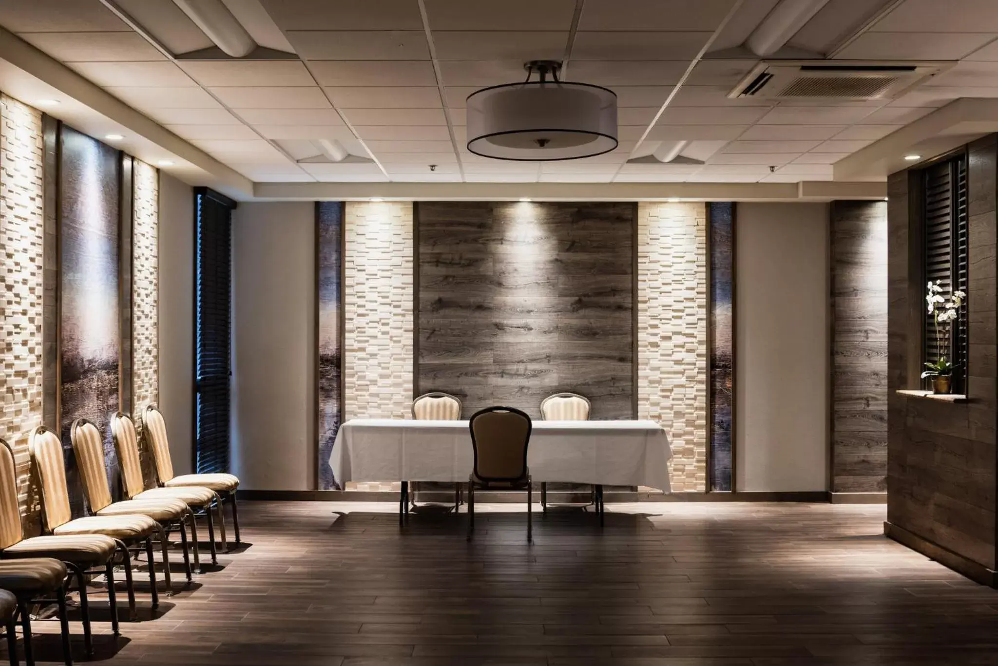 Banquet/Function facilities in Holiday Inn Newark International Airport