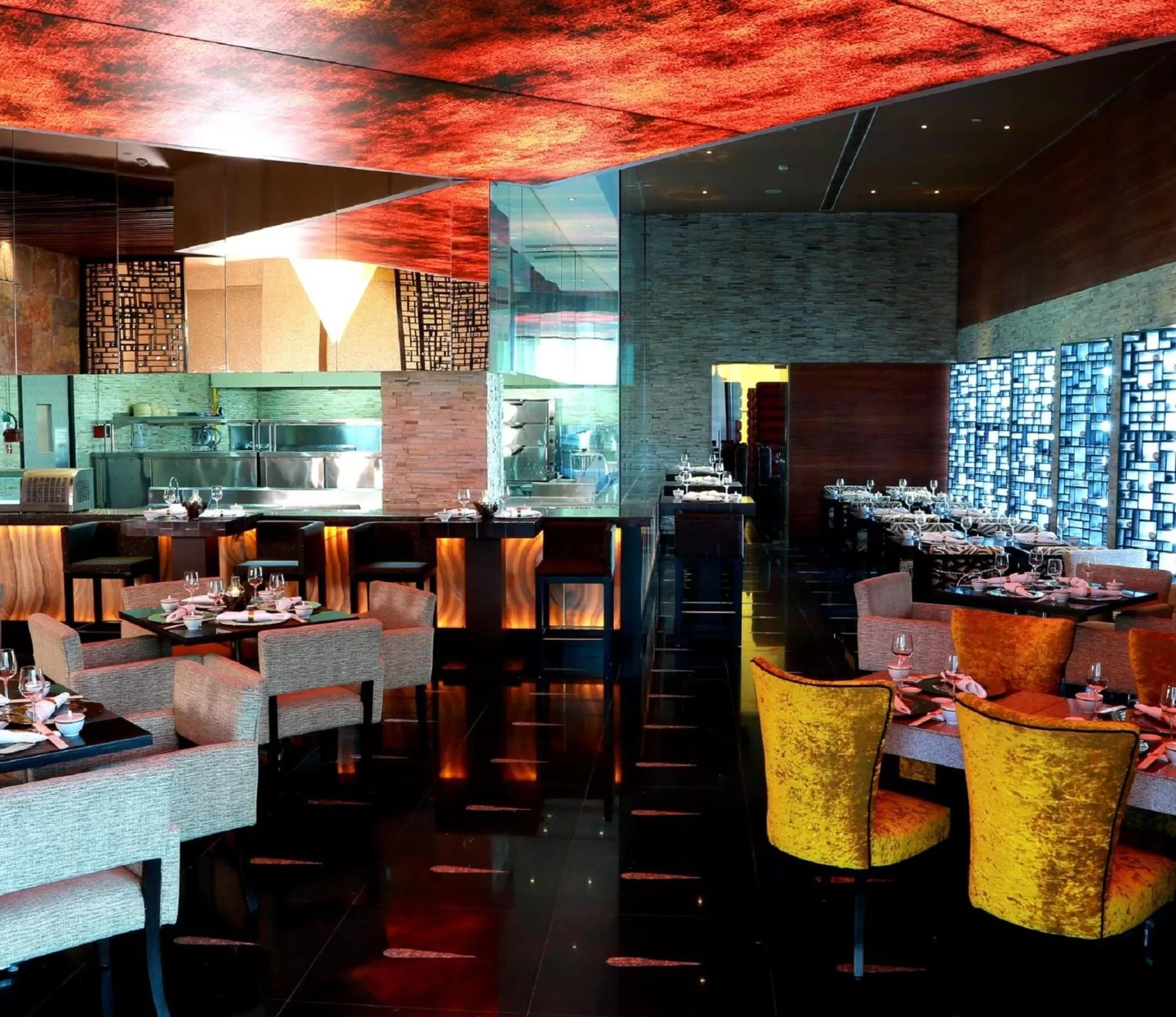 Restaurant/places to eat in Radisson Blu Hotel MBD Ludhiana