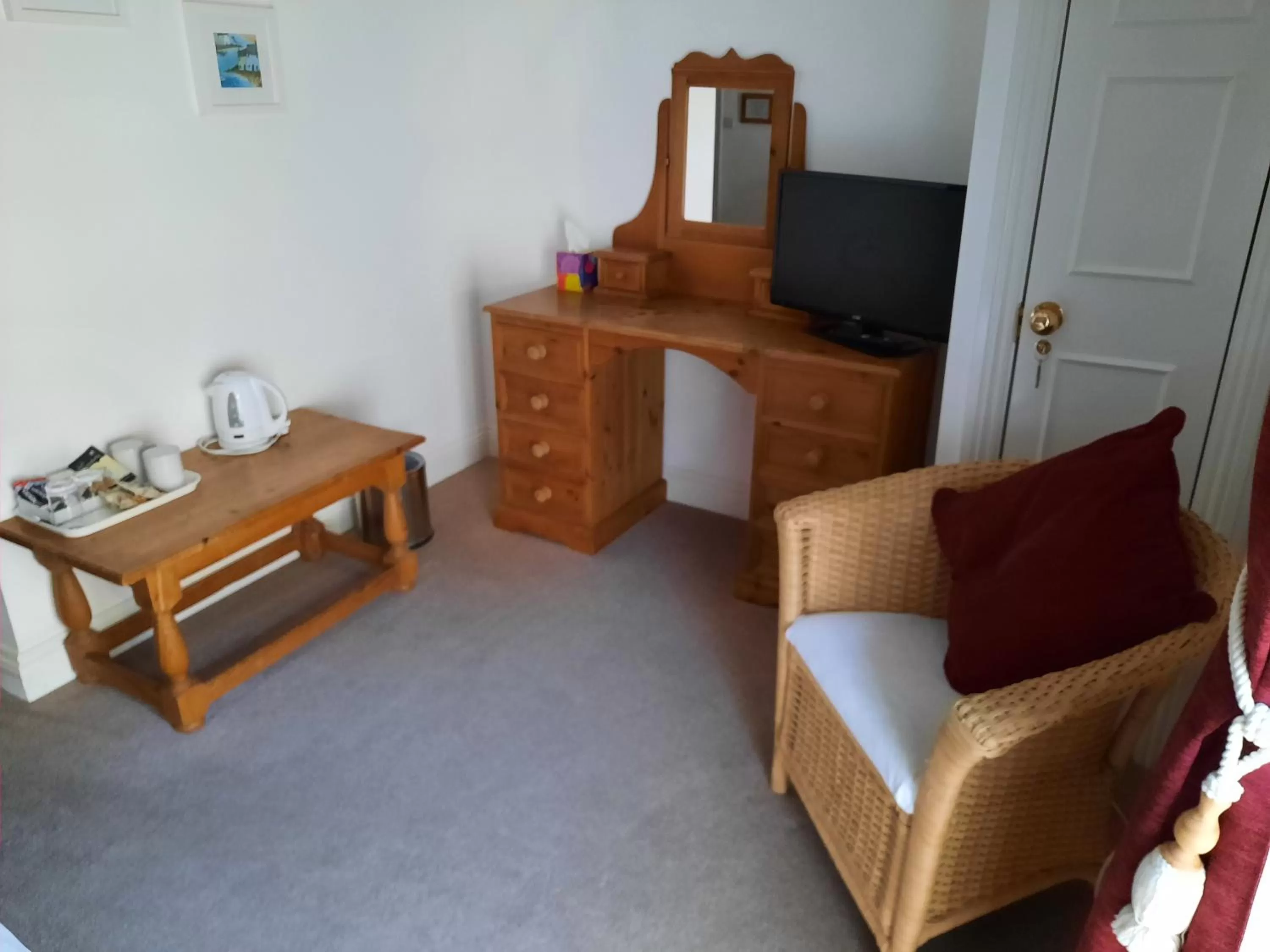 TV and multimedia in The White Cottage