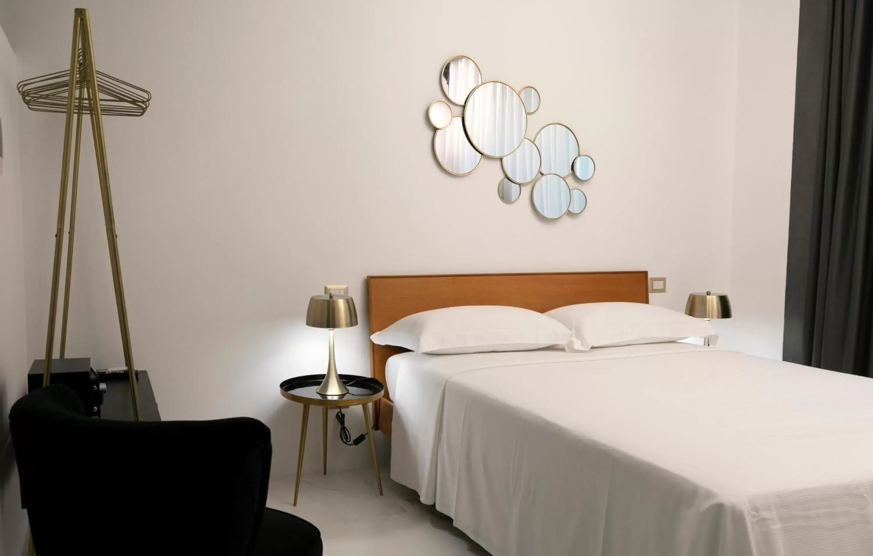 Bedroom, Bed in Azzoli Trapani - Apartments&Skypool - Adults Only