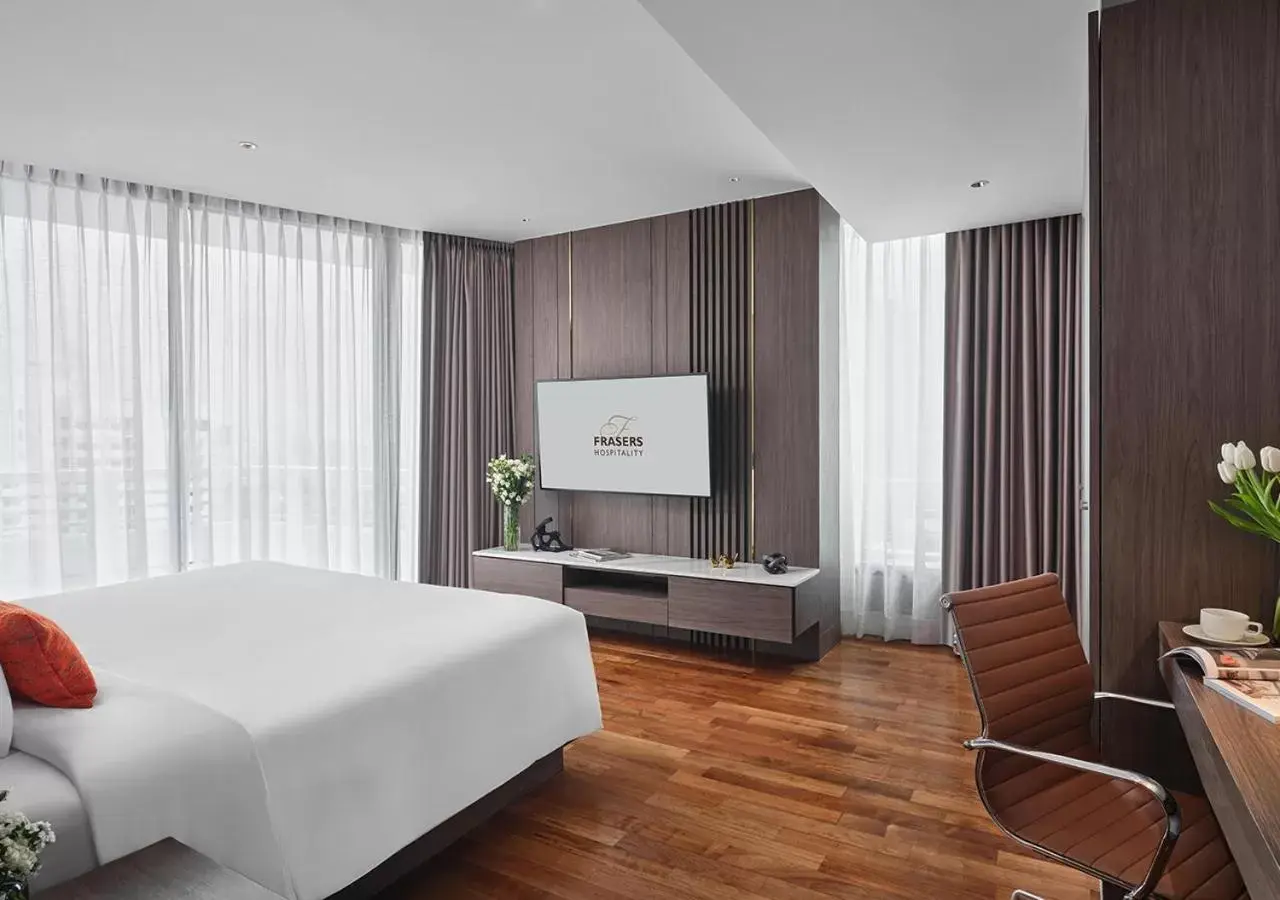 Bed, TV/Entertainment Center in Fraser Suites Sukhumvit Bangkok - SHA Extra Plus