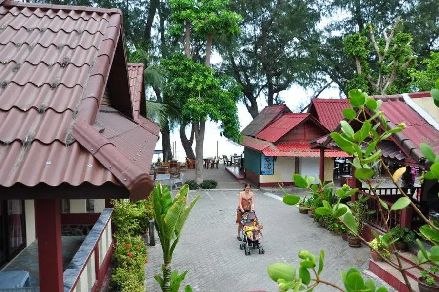 Street view in Island View Bungalows