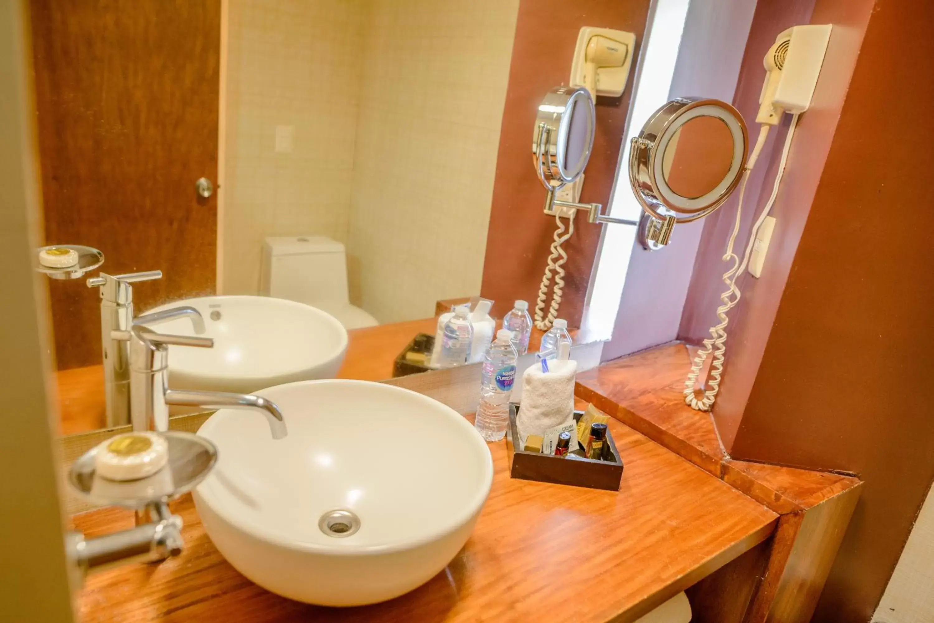 Bathroom in Hotel Loma Real