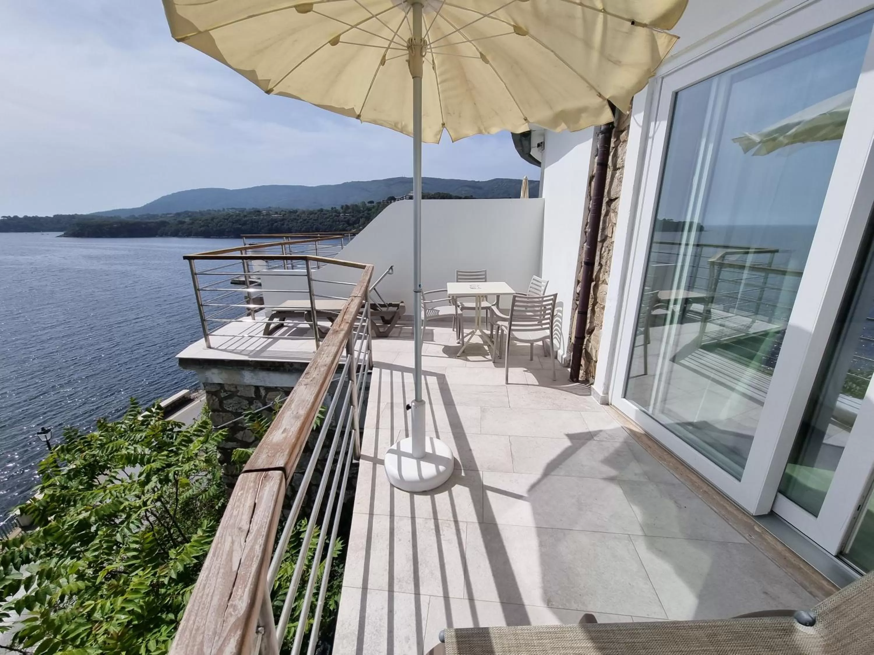 Balcony/Terrace in Hotel Plaza