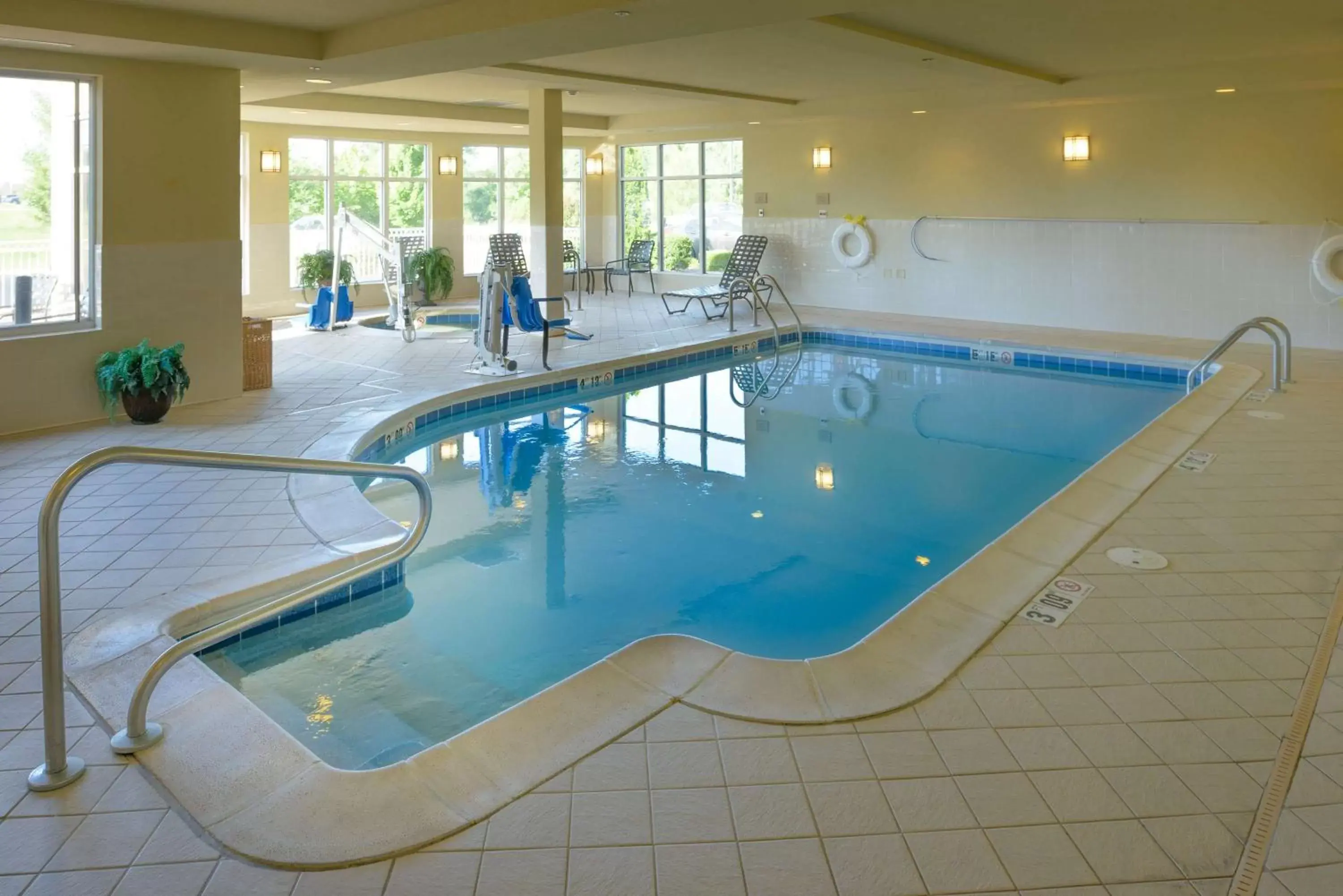 Pool view, Swimming Pool in Hilton Garden Inn Joplin