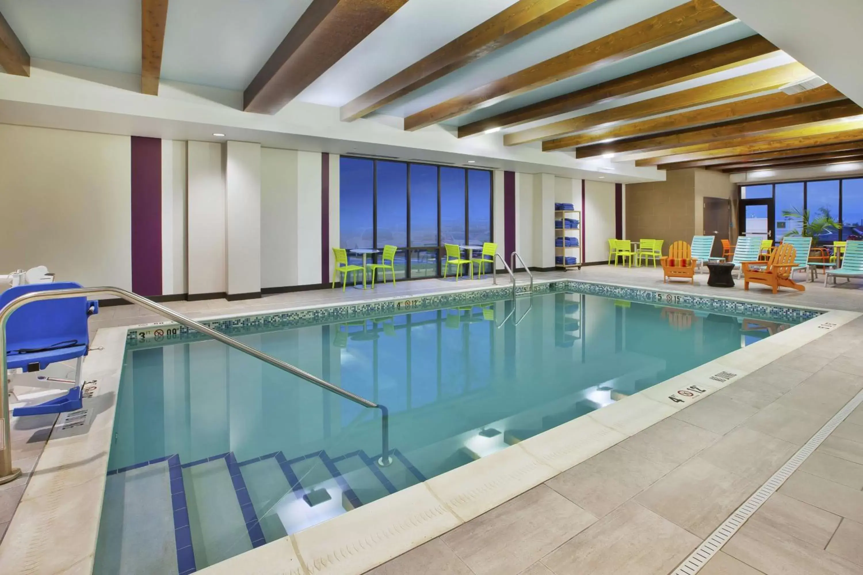 Pool view, Swimming Pool in Home2 Suites By Hilton Pittsburgh Area Beaver Valley