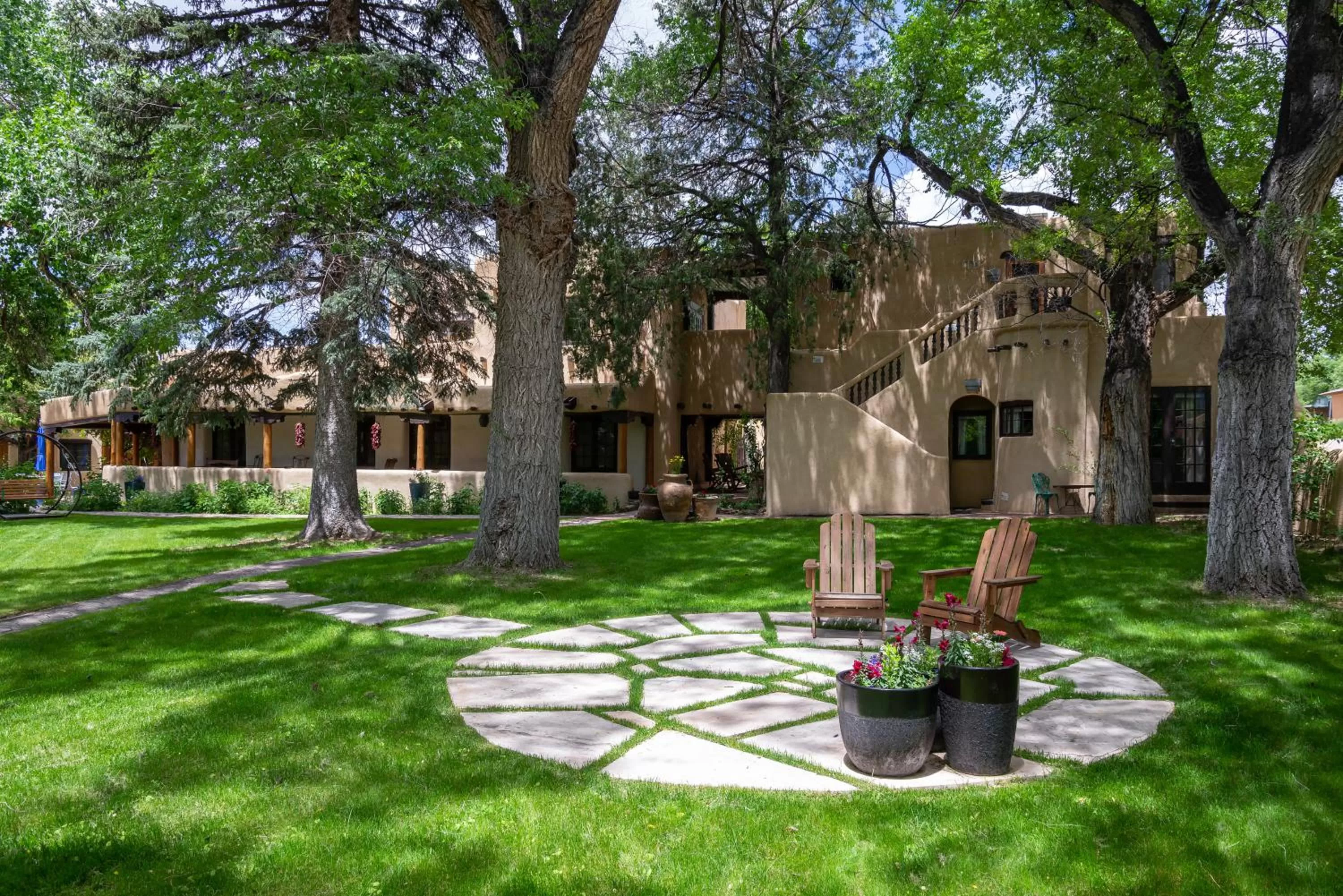 Property building in Inn on La Loma Plaza