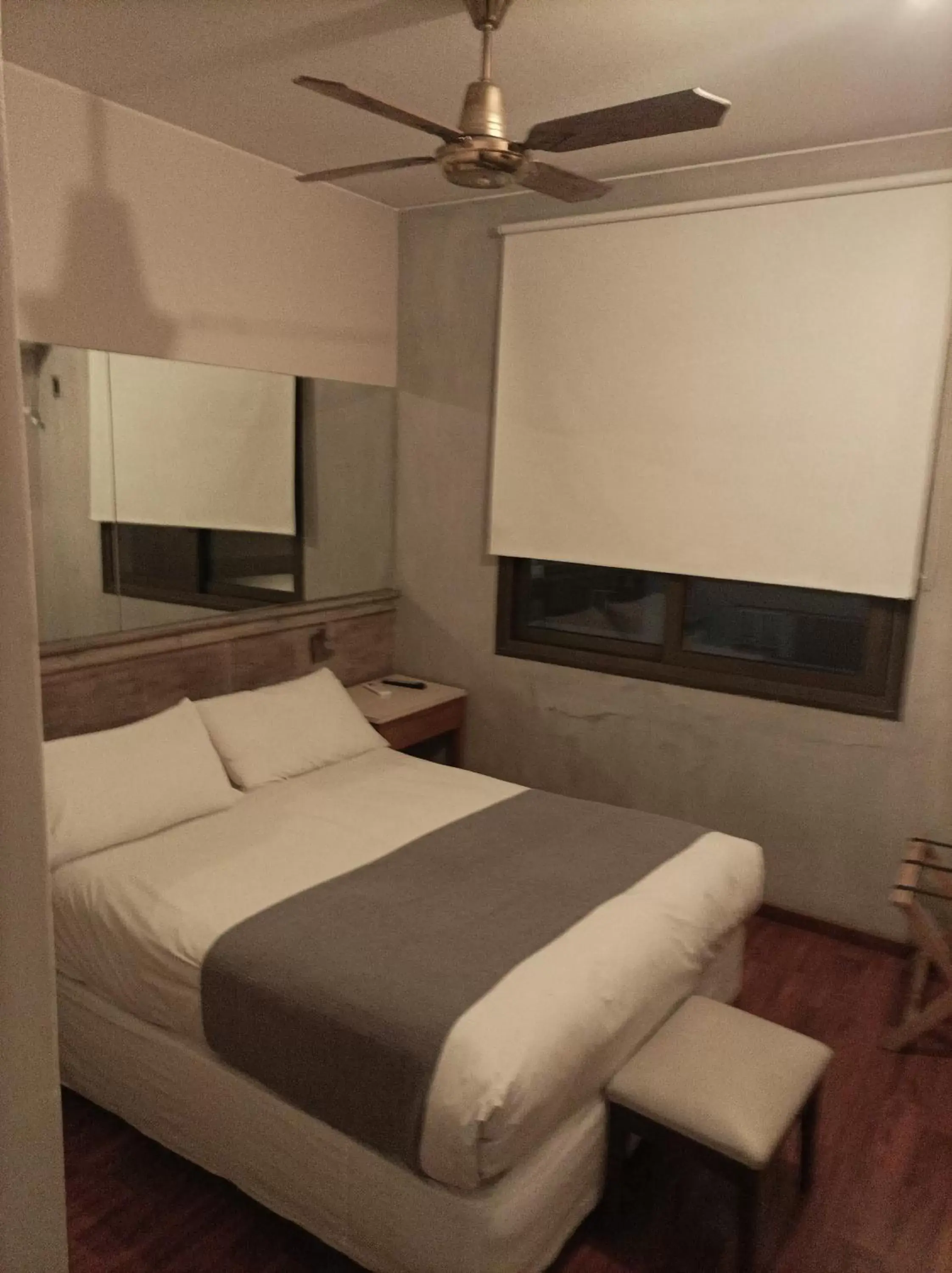 Bedroom, Bed in Hotel Internacional