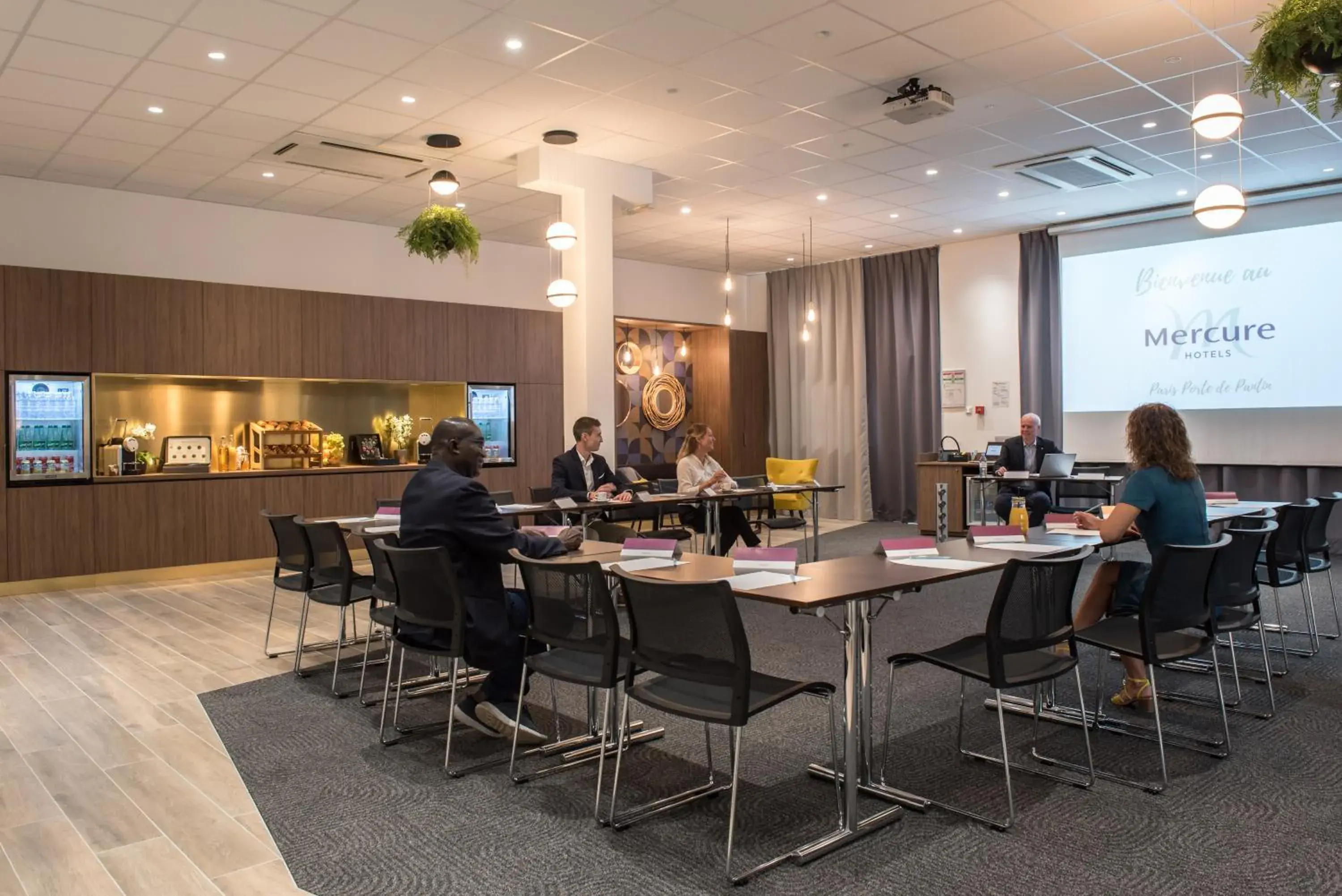 Business facilities in Mercure Paris Porte De Pantin