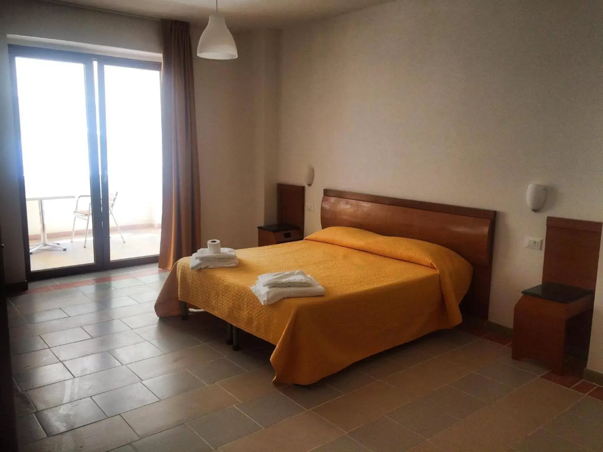 Bed, Room Photo in B&B Palazzo Manfredi Vieste vista mare con Parcheggio
