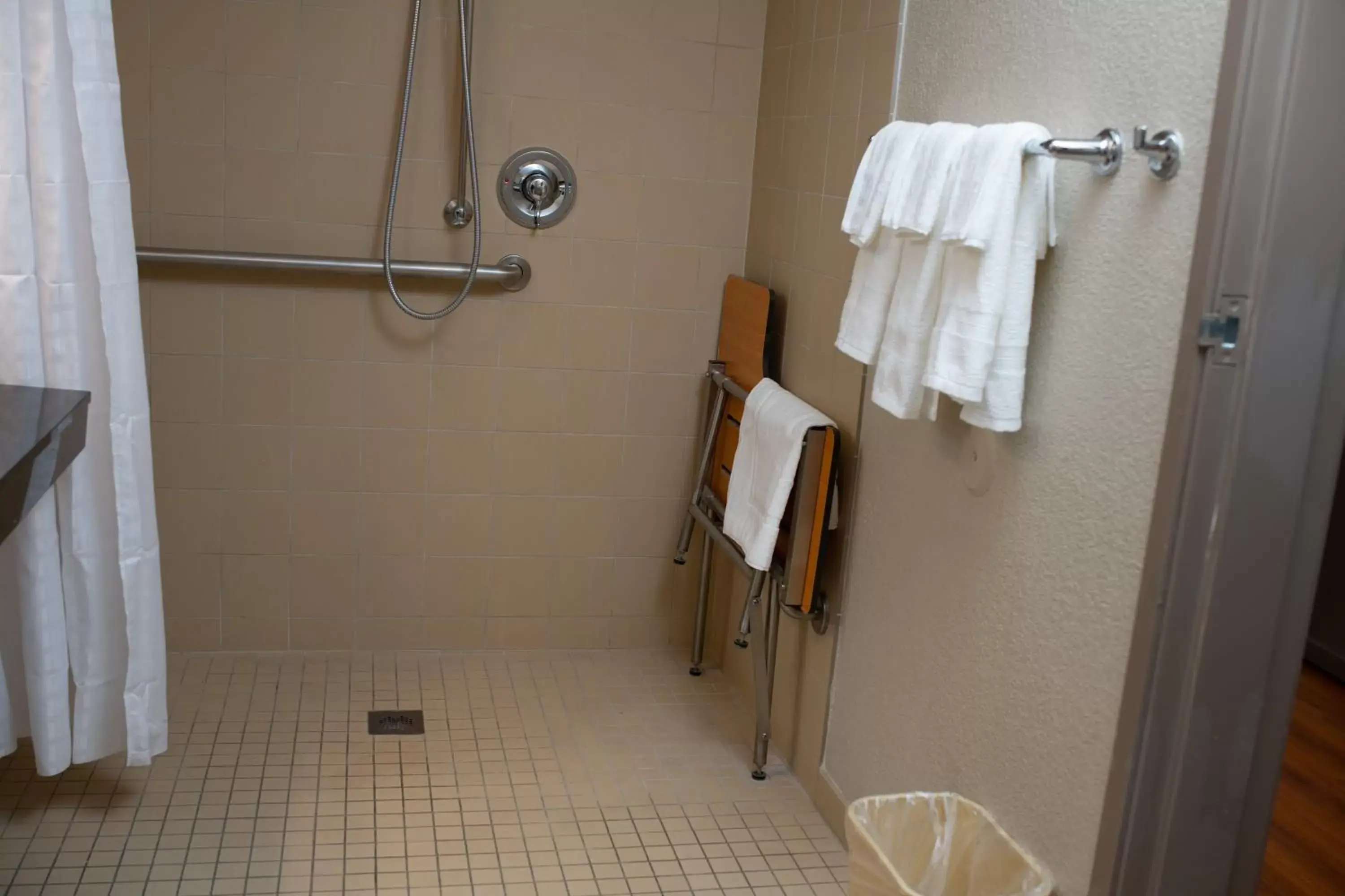 Queen Room with Mobility Access and Roll-In Shower, Non-Smoking in AmericInn by Wyndham Madison WI Queen Room with Mobility Access and Roll-In Shower, Non-Smoking in AmericInn by Wyndham Madison WI