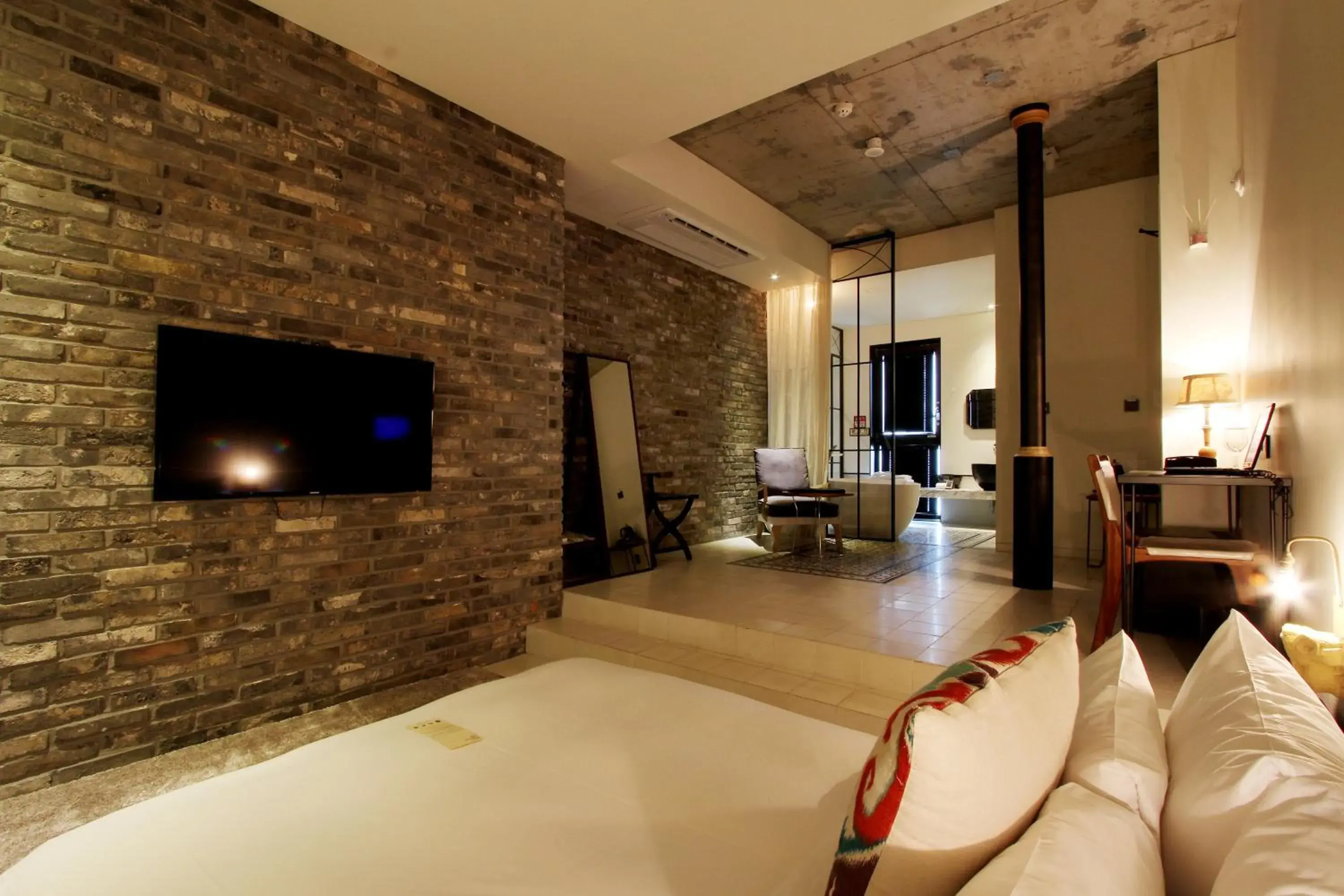 Photo of the whole room, TV/Entertainment Center in Hotel Loft