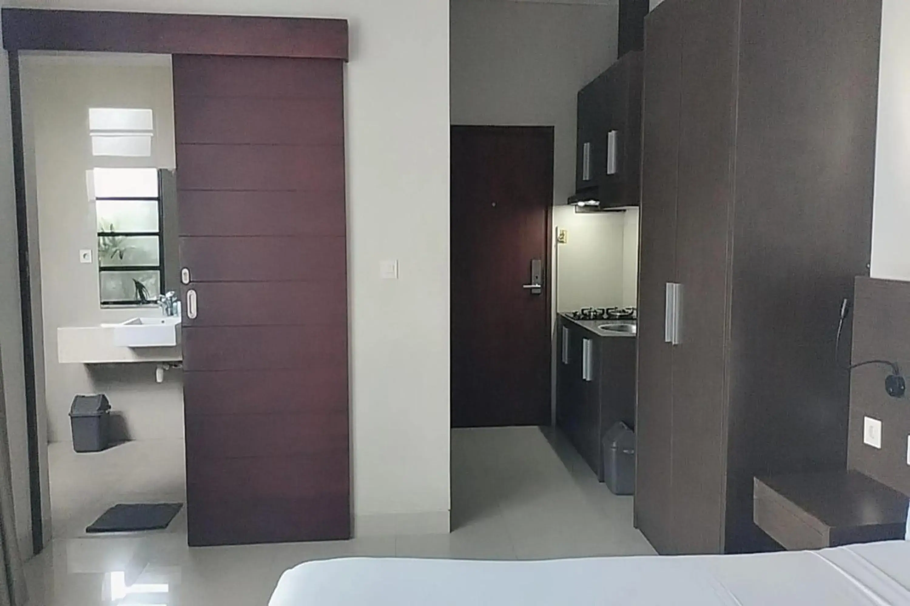 Bedroom, Bathroom in Akarsa Transit