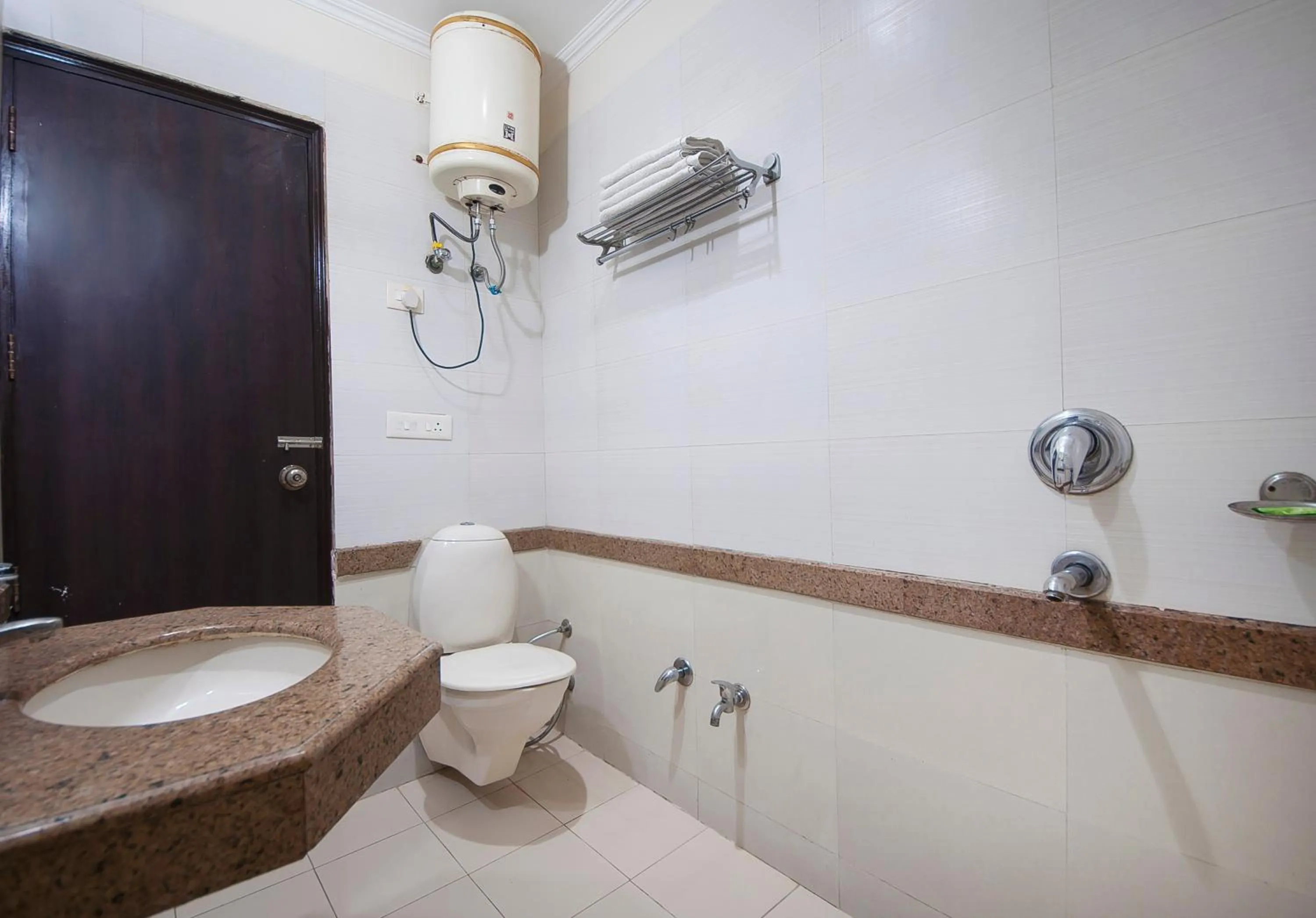 Bathroom in HOTEL DAKHA INTERNATIONAL - Karol Bagh, New Delhi