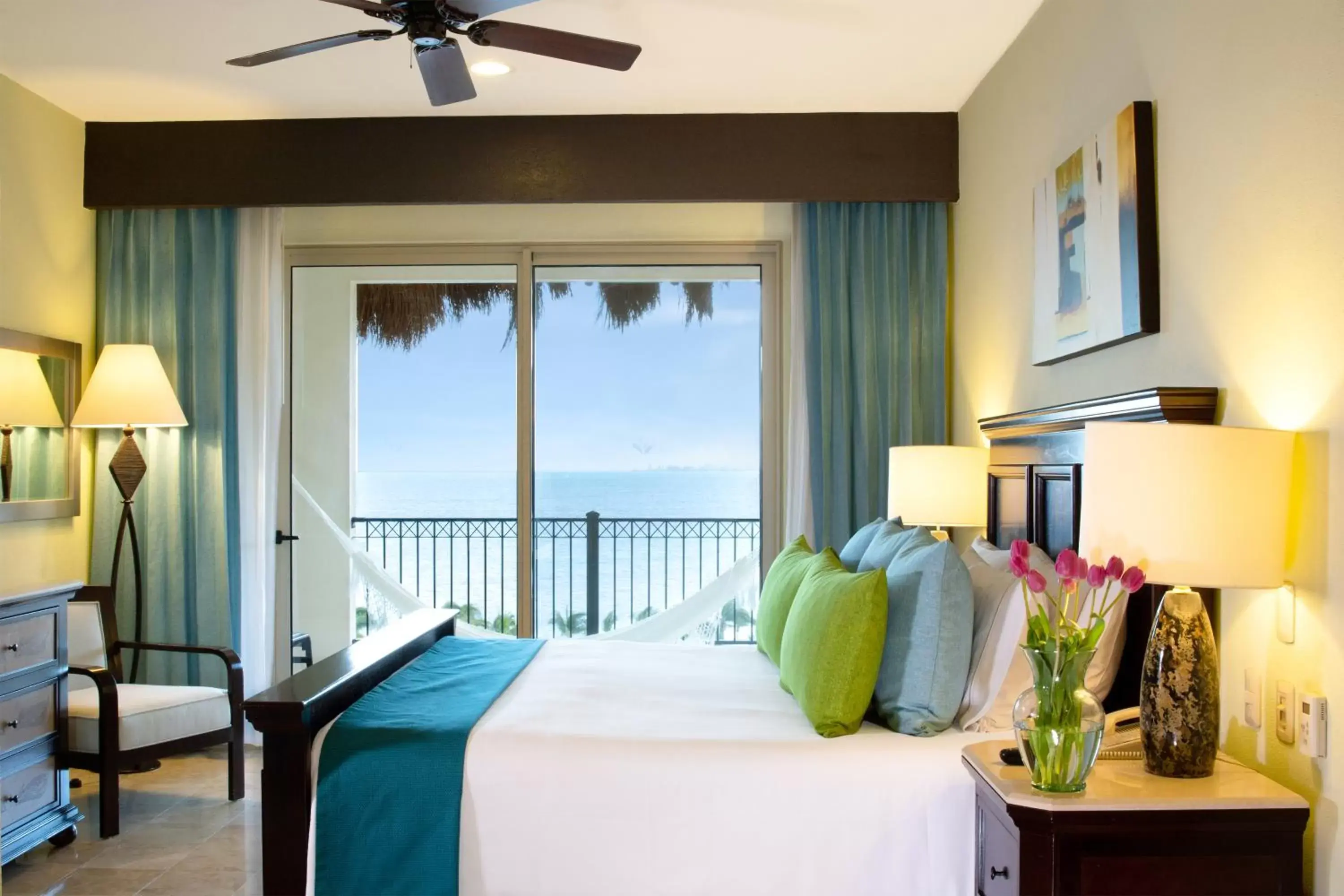 Bedroom in Villa del Palmar Cancun Luxury Beach Resort & Spa