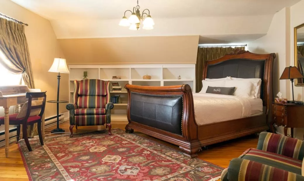 Bed in Grey Gables Inn