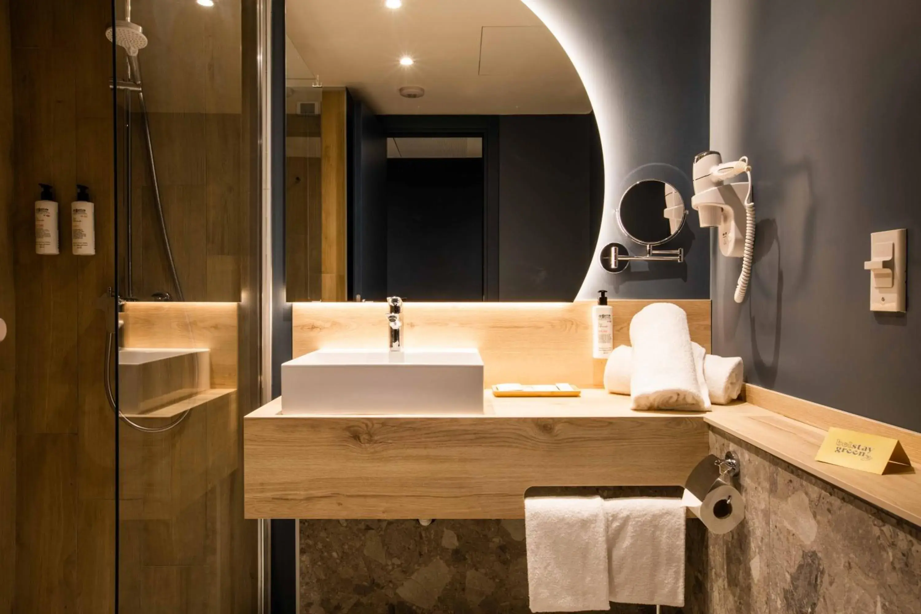 Shower, Bathroom in Belstay Venezia Mestre