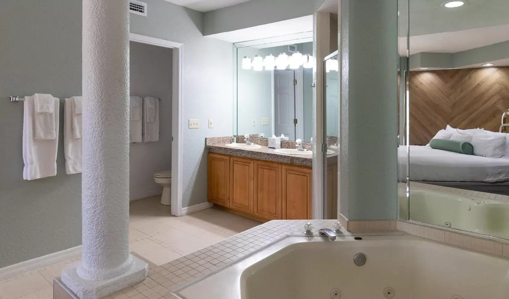 Bathroom in Star Island Resort and Club - Near Disney