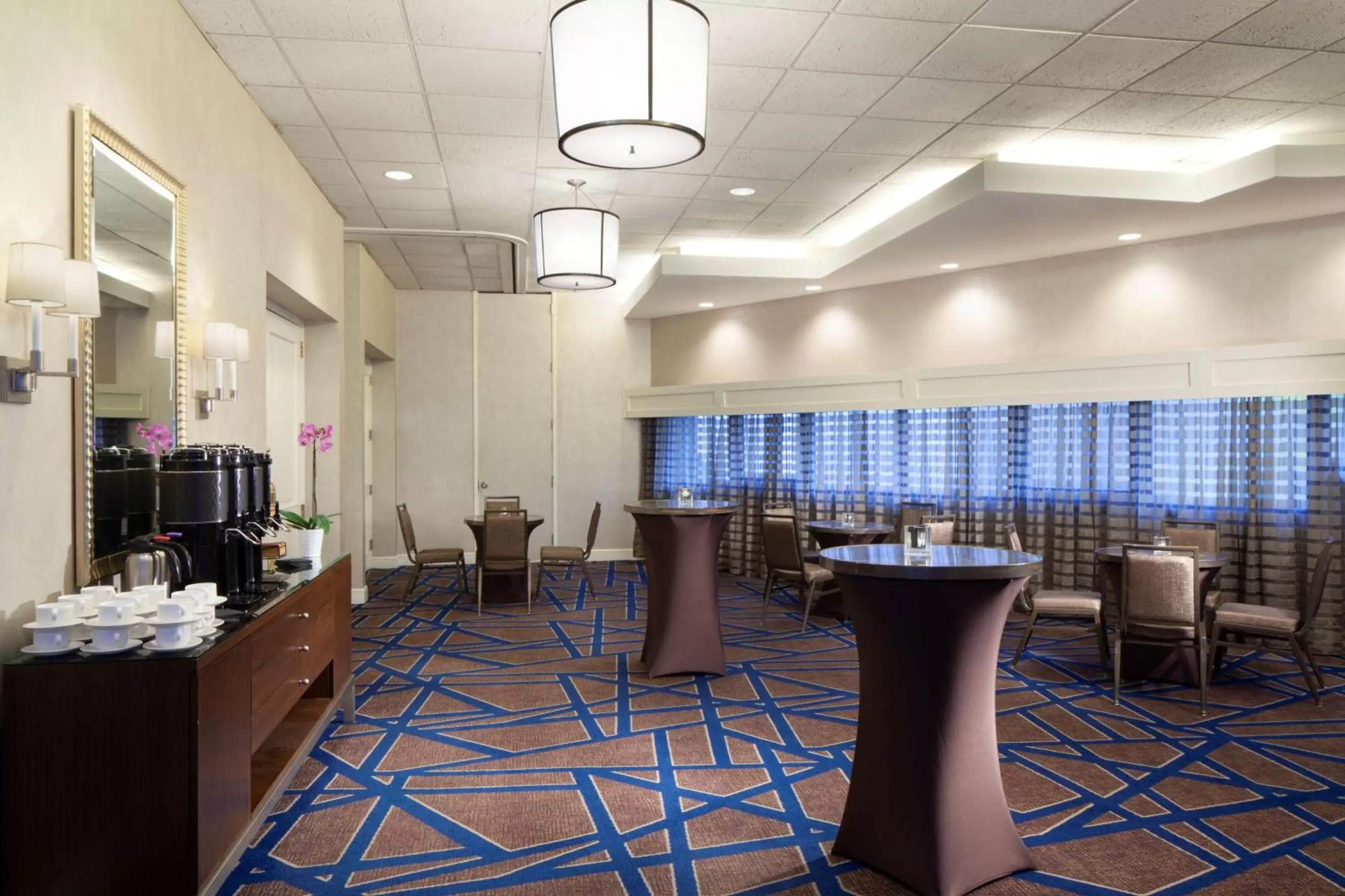 Meeting/conference room, Restaurant/Places to Eat in Hilton Boston Back Bay