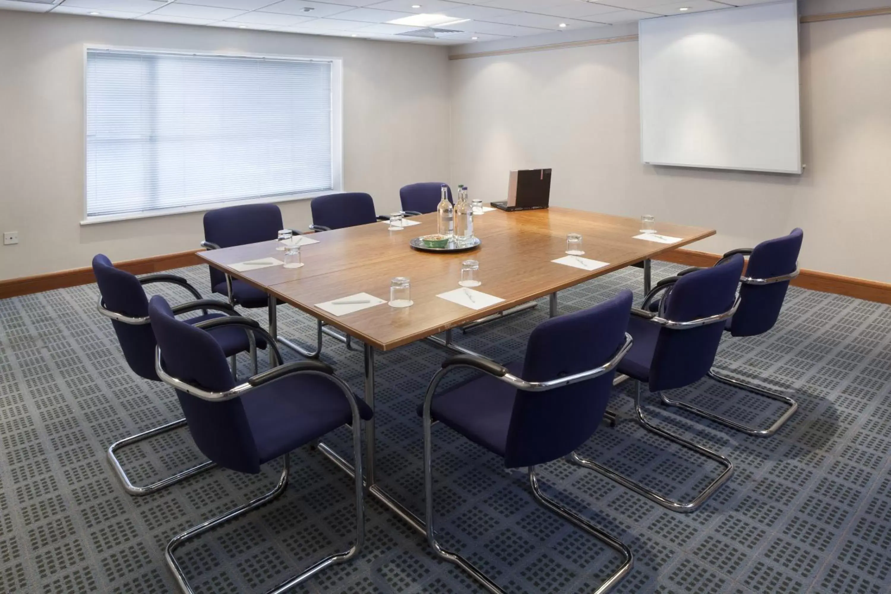 Business facilities in Holiday Inn Basingstoke, an IHG Hotel