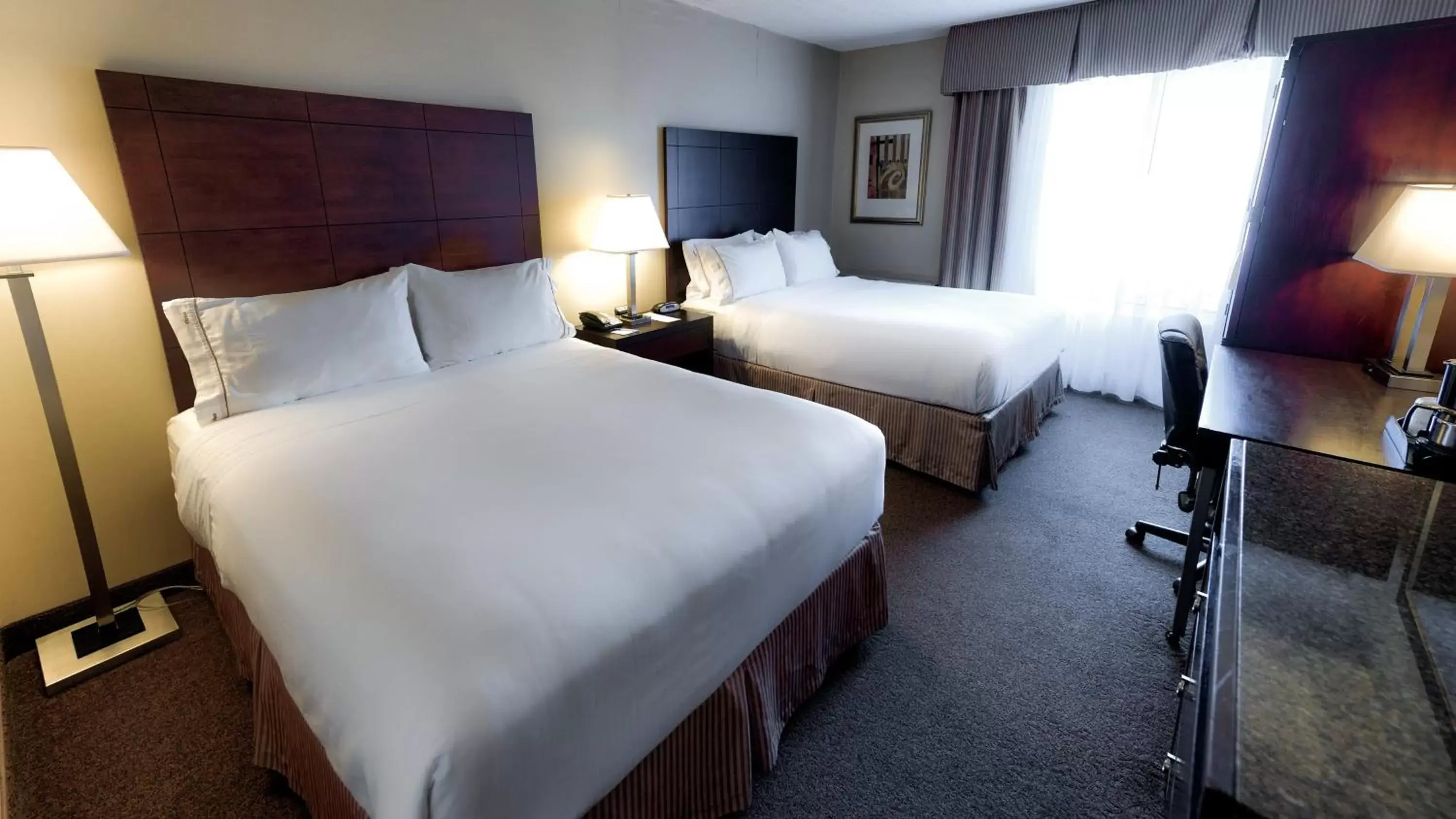 Photo of the whole room, Bed in Holiday Inn Express St. Jean Sur Richelieu, an IHG Hotel