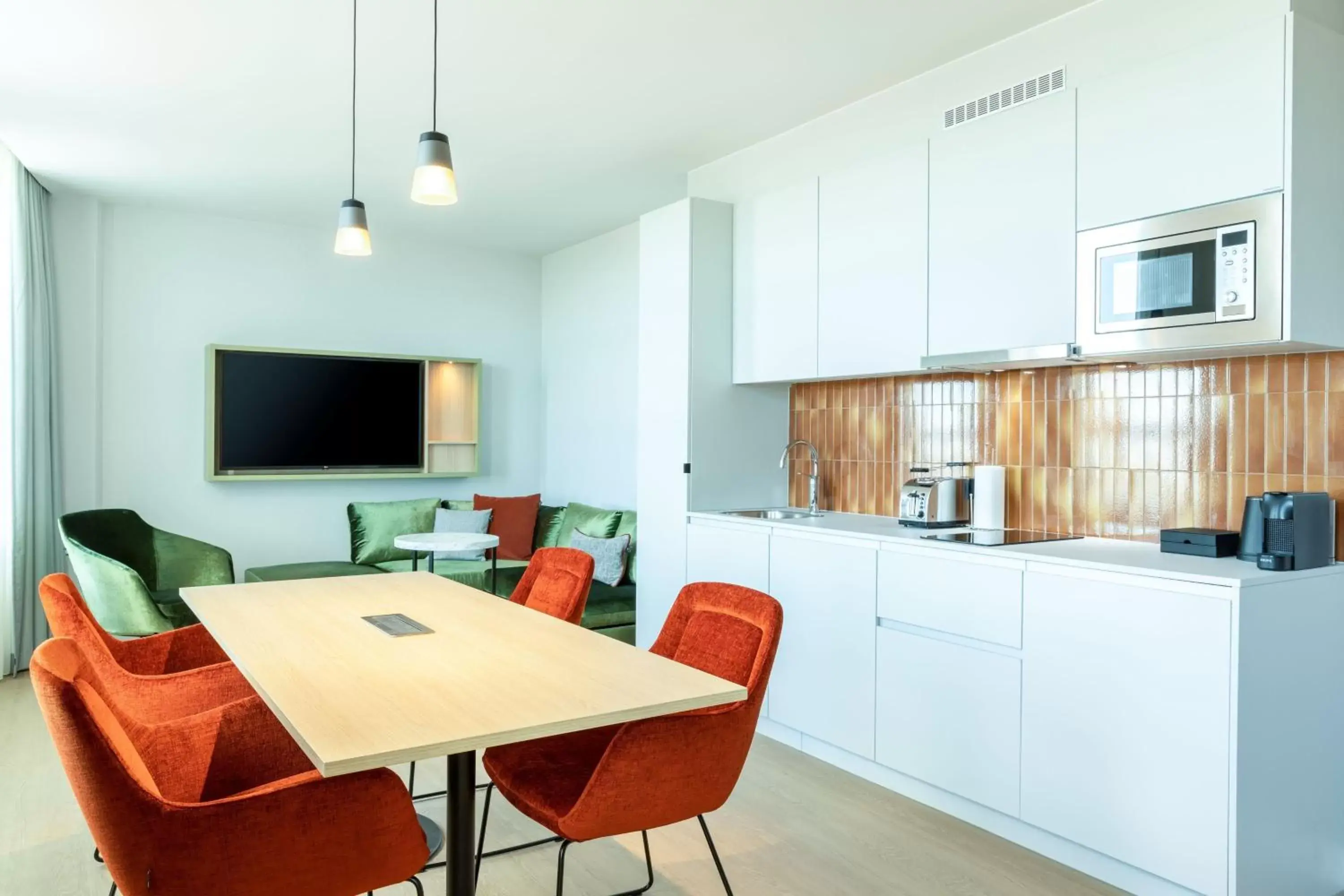 Bedroom, Dining Area in Residence Inn by Marriott The Hague