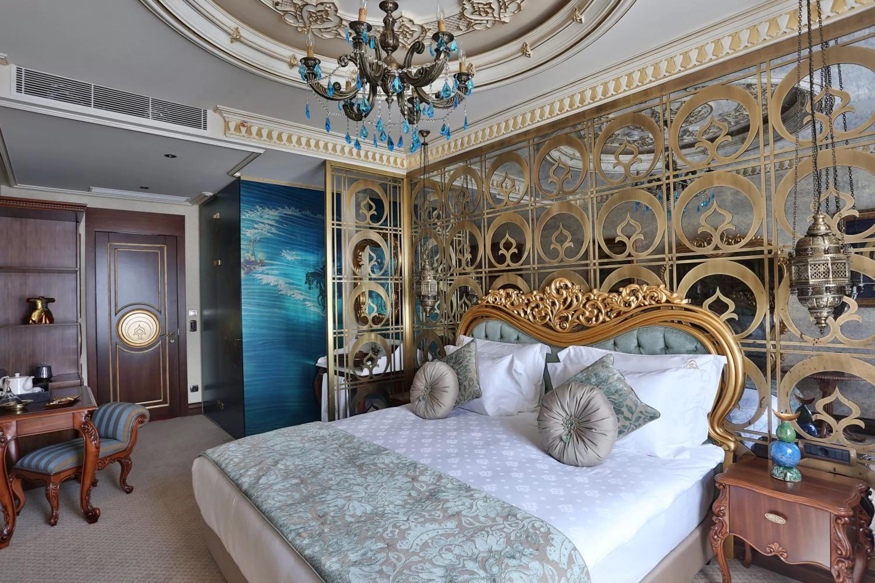 Photo of the whole room, Bed in Daru Sultan Hotels Galata