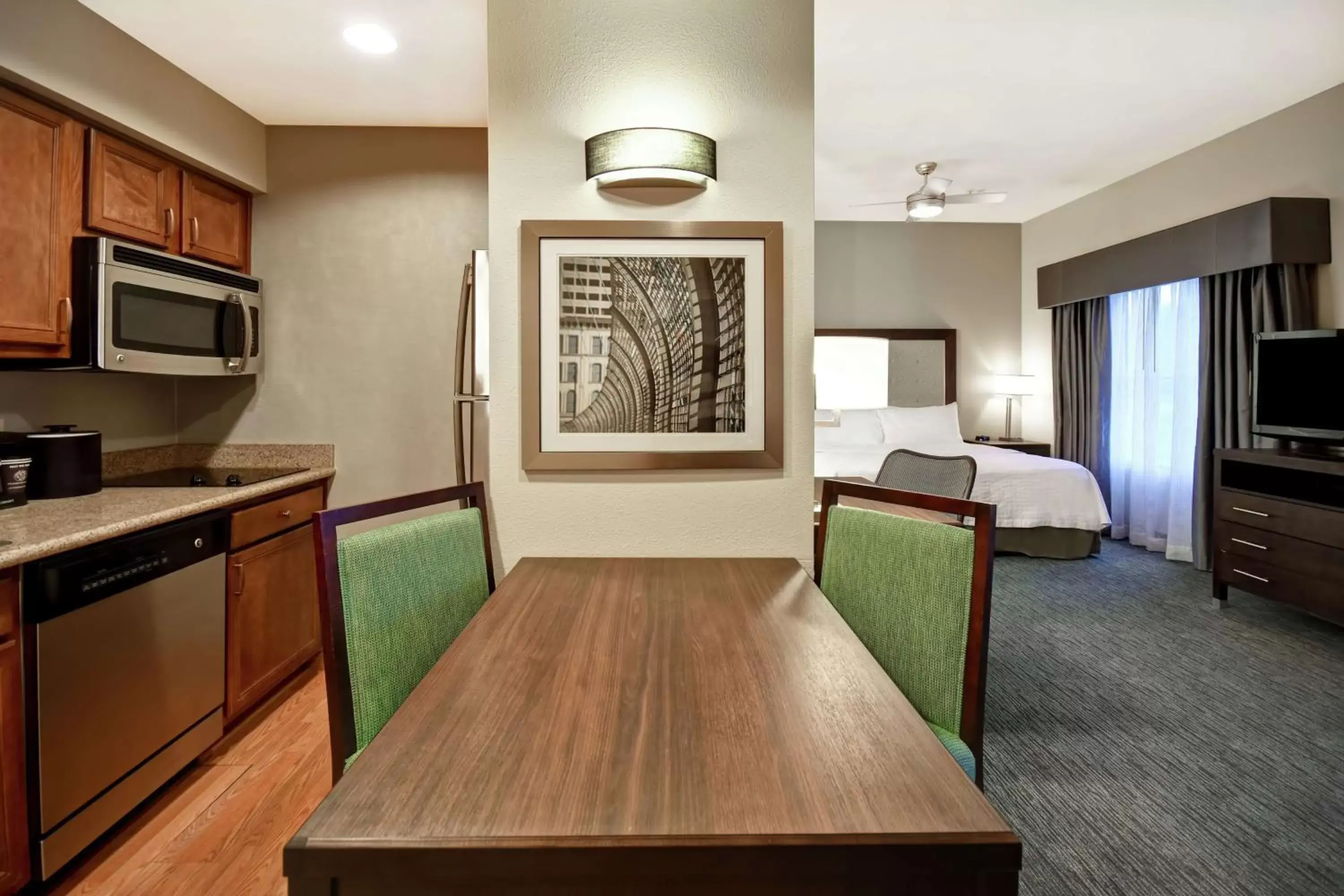 Bedroom in Homewood Suites by Hilton Cincinnati-Milford