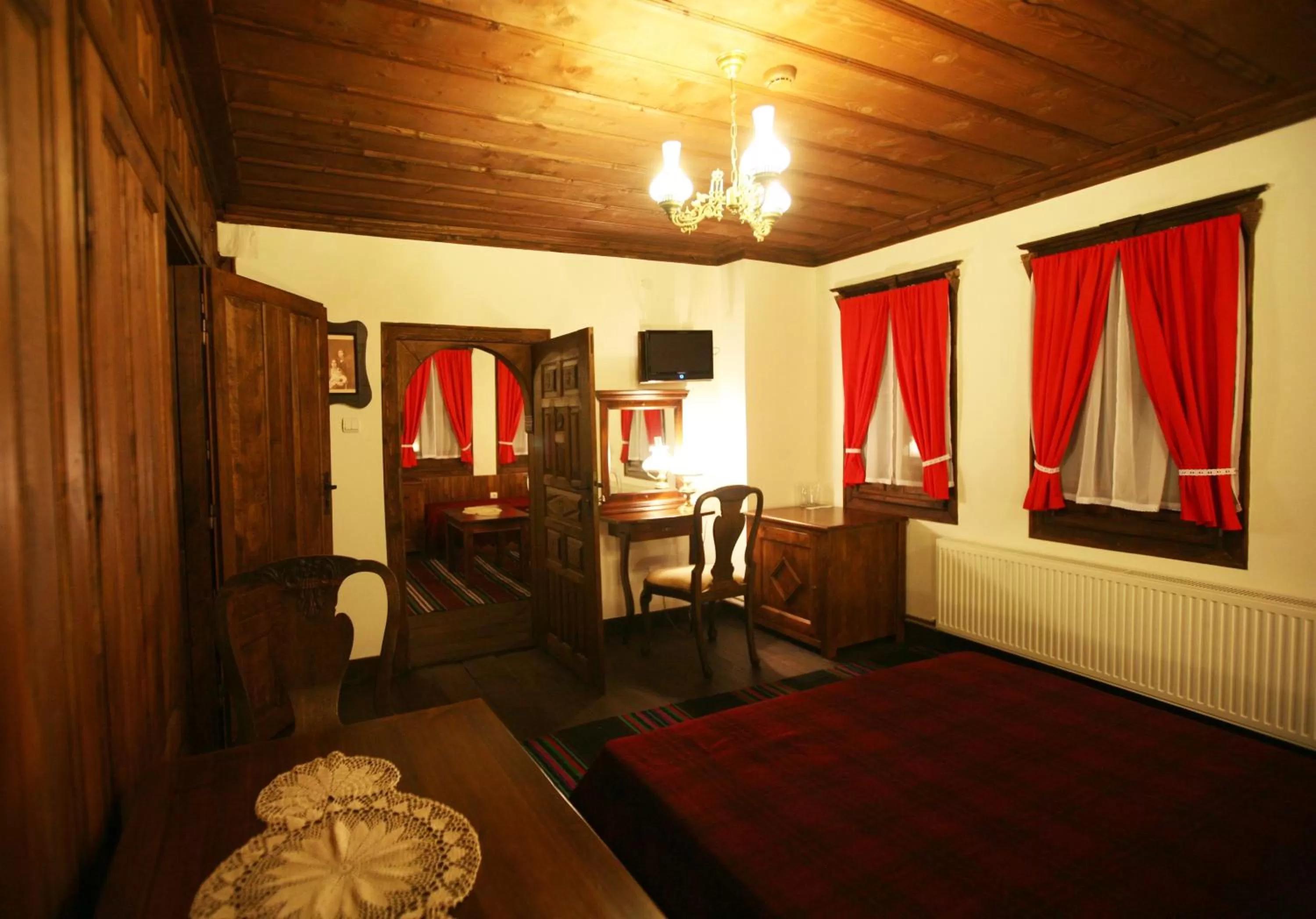 Bed in Djudjeva Kyshta Hotel
