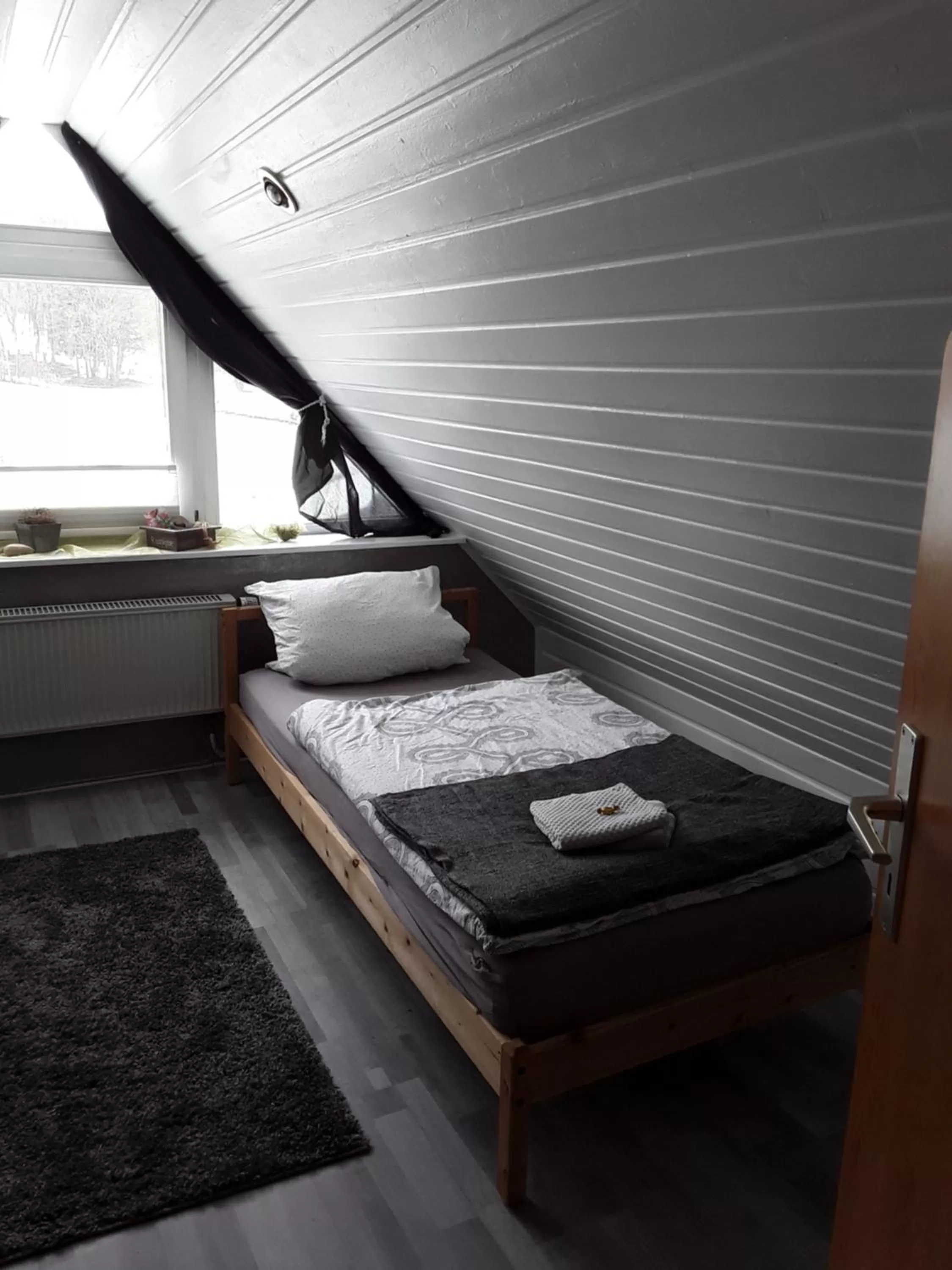 Bed in Villa Jani b&b