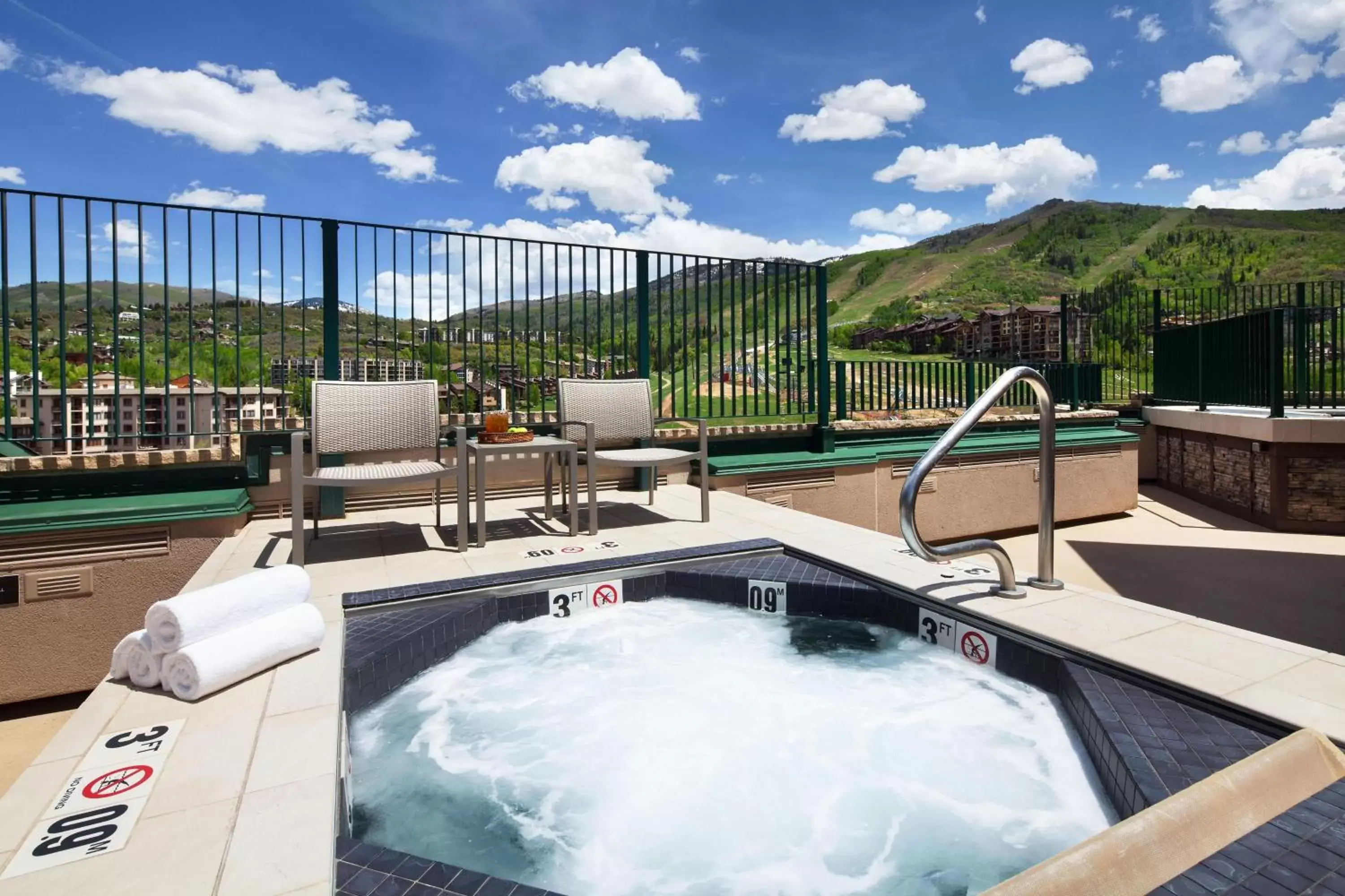 Swimming Pool in Sheraton Steamboat Resort Villas