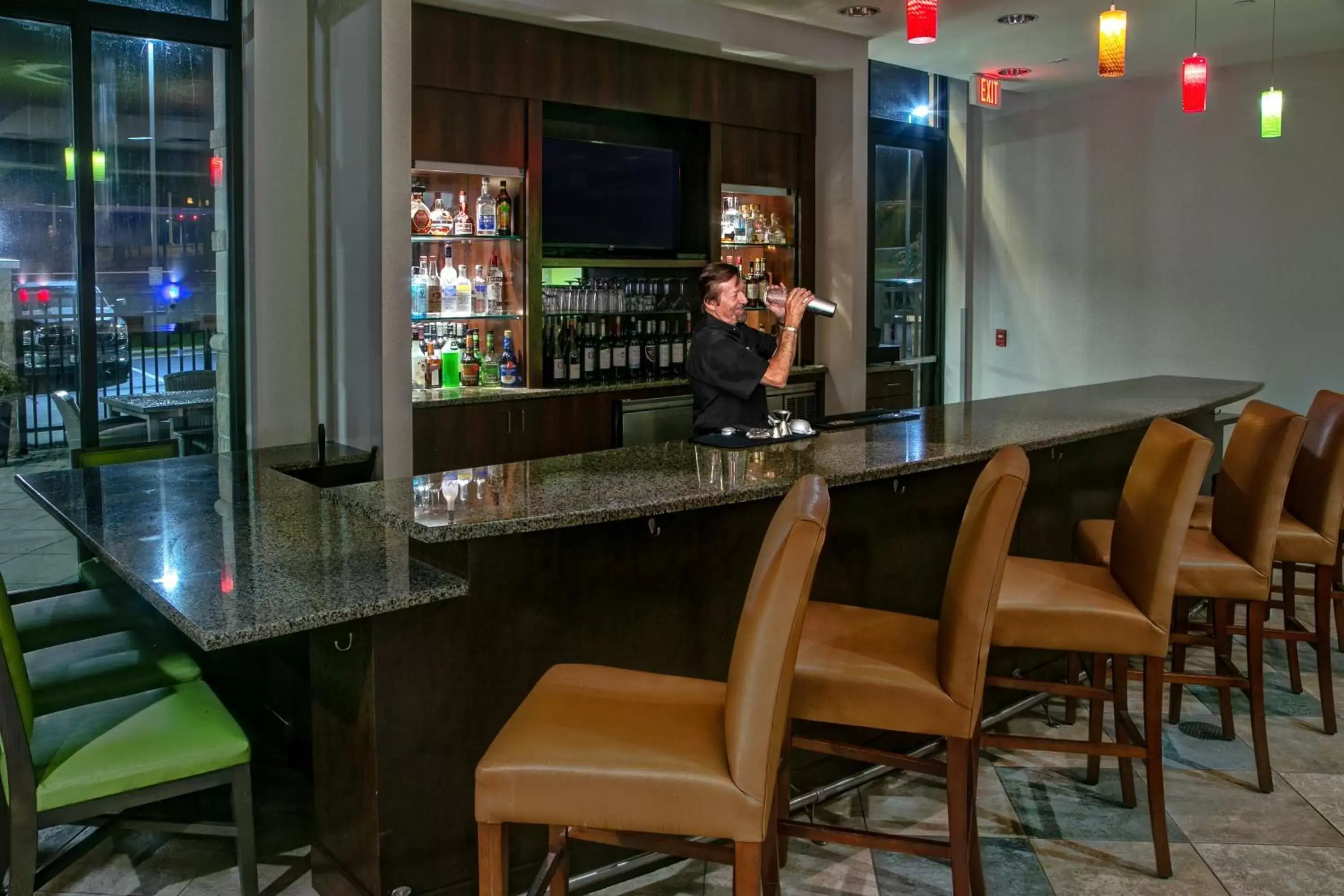 Lounge or bar, Lounge/Bar in Holiday Inn Rocky Mount I-95 @ US 64, an IHG Hotel