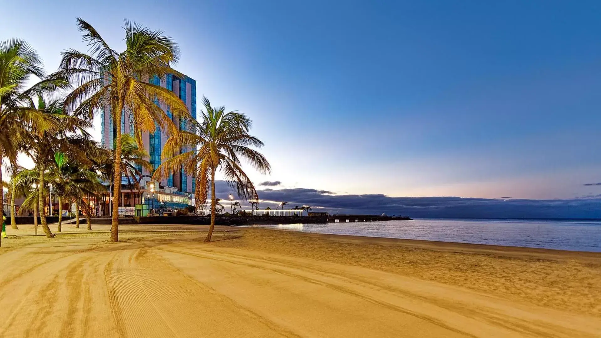 Night, Beach in Arrecife Gran Hotel & Spa