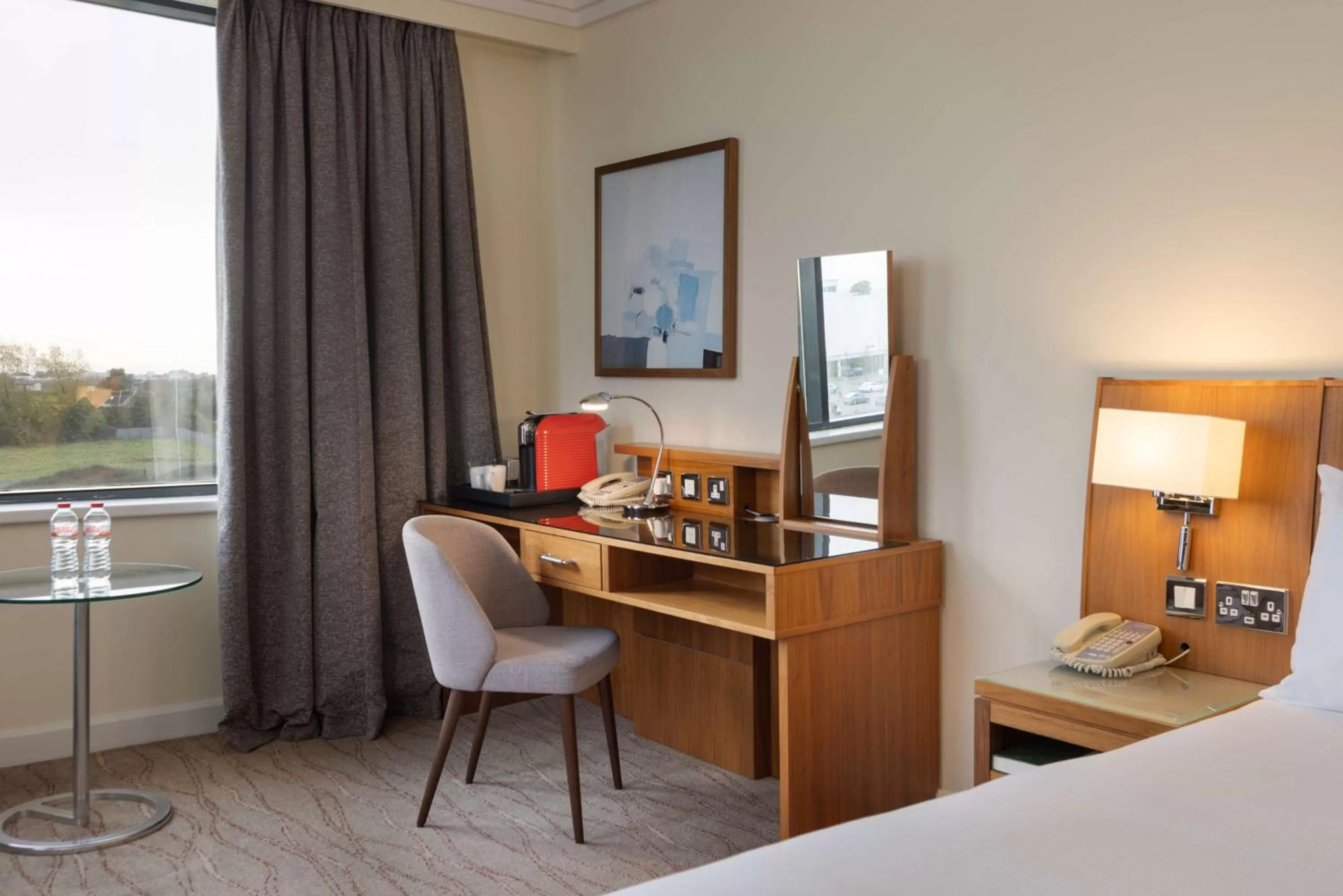 Bedroom, Bed in Hilton Dublin Airport