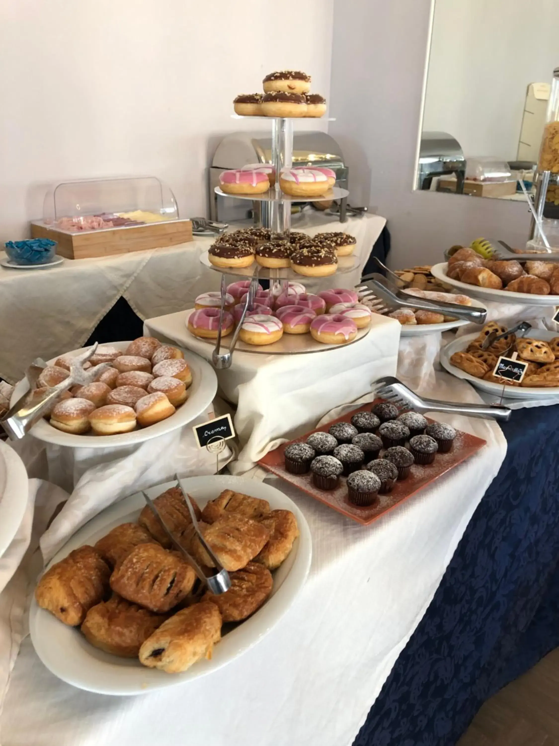 Breakfast in Hotel Ravello