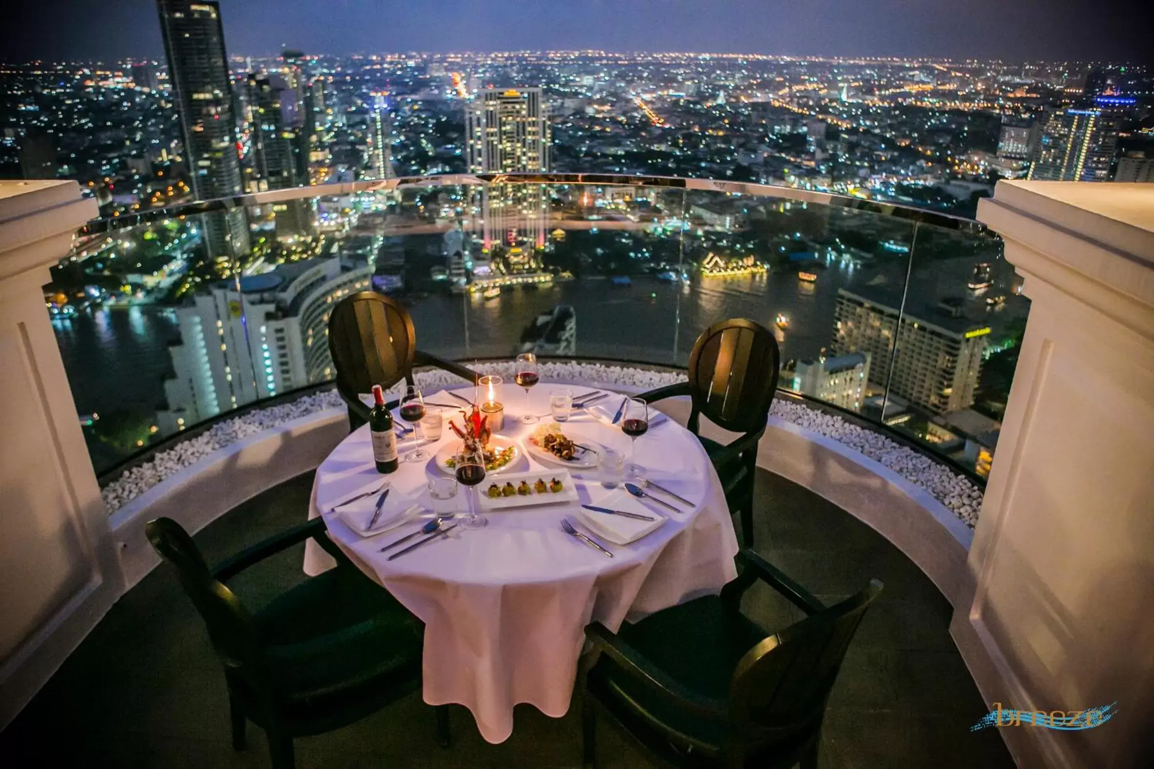 Restaurant/places to eat in Tower Club at lebua