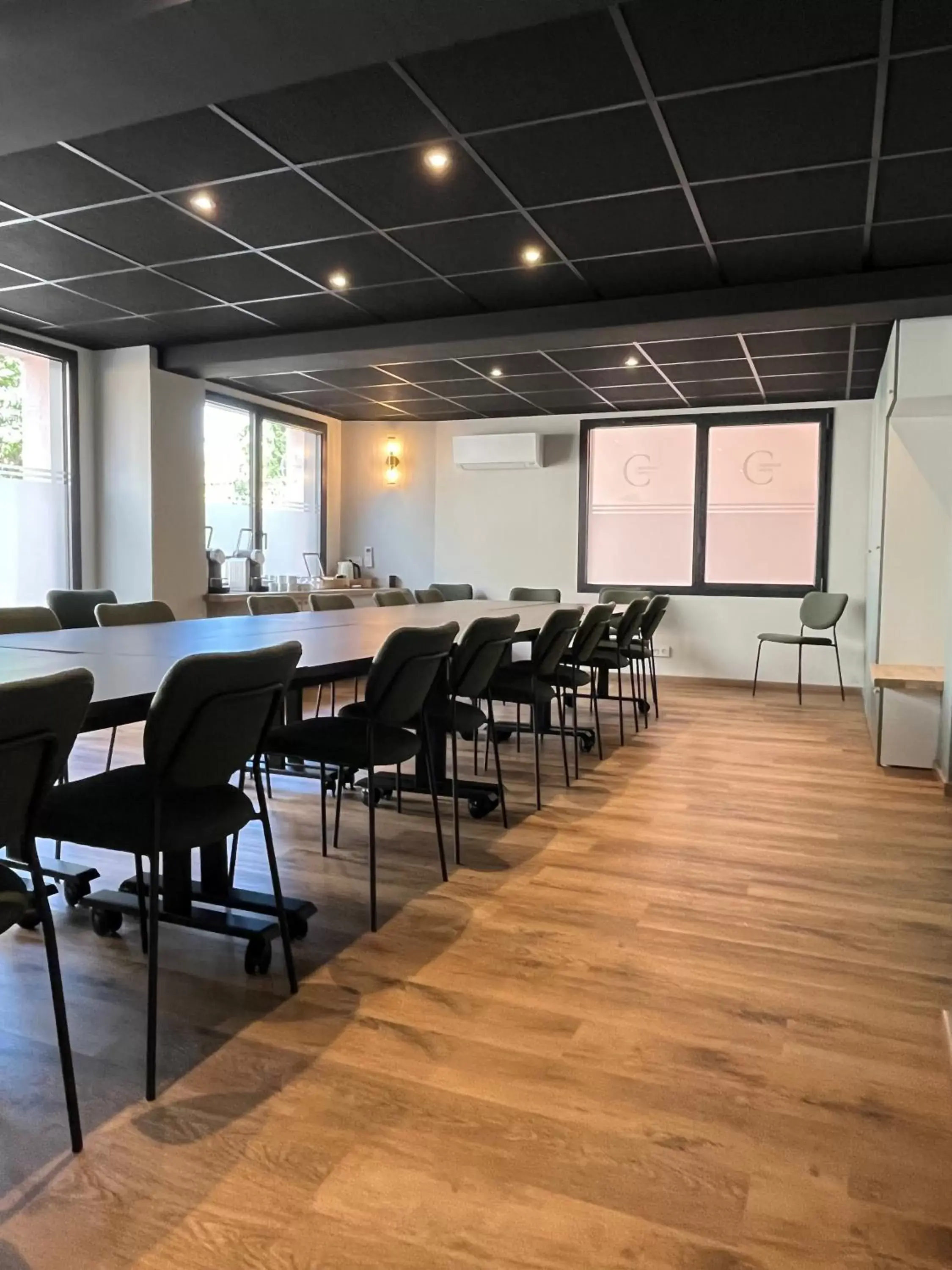 Meeting/conference room in Hôtel Le C - Boutique Hôtel
