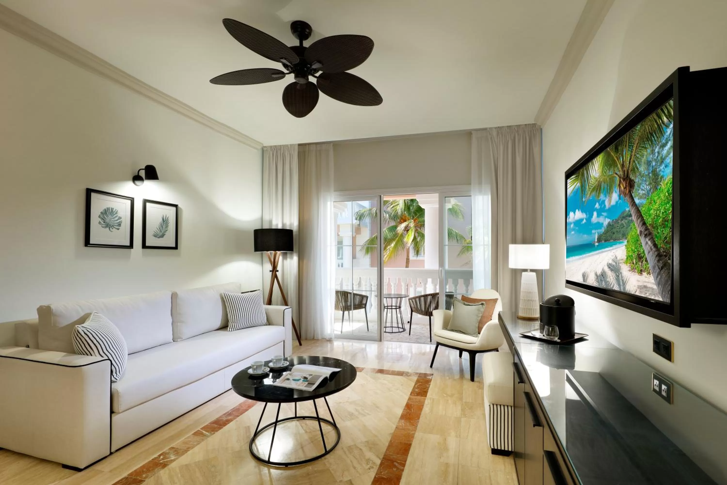 TV and multimedia in Grand Palladium Jamaica Resort & Spa All Inclusive