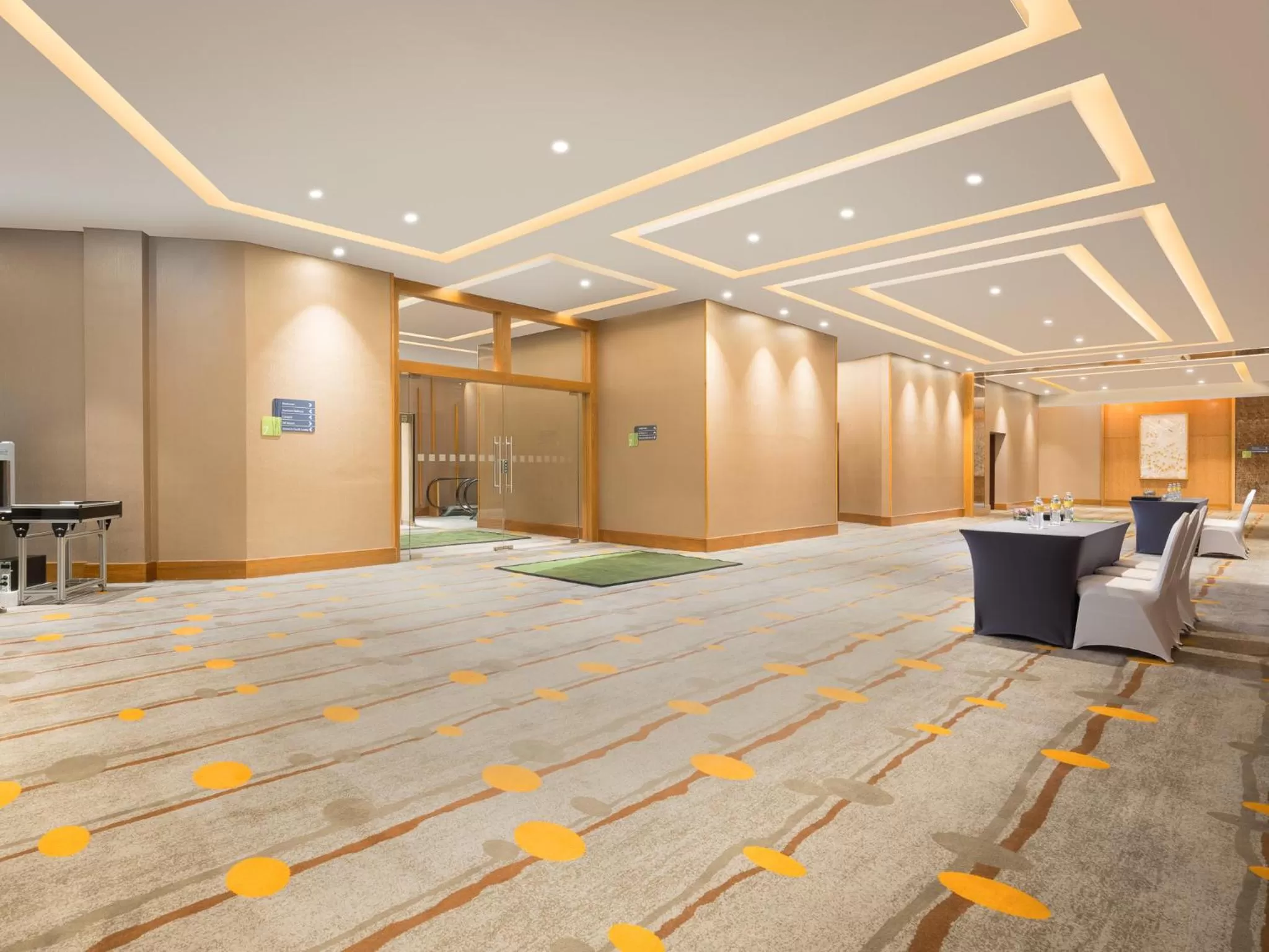 Business facilities in Holiday Inn & Suites Jakarta Gajah Mada by IHG