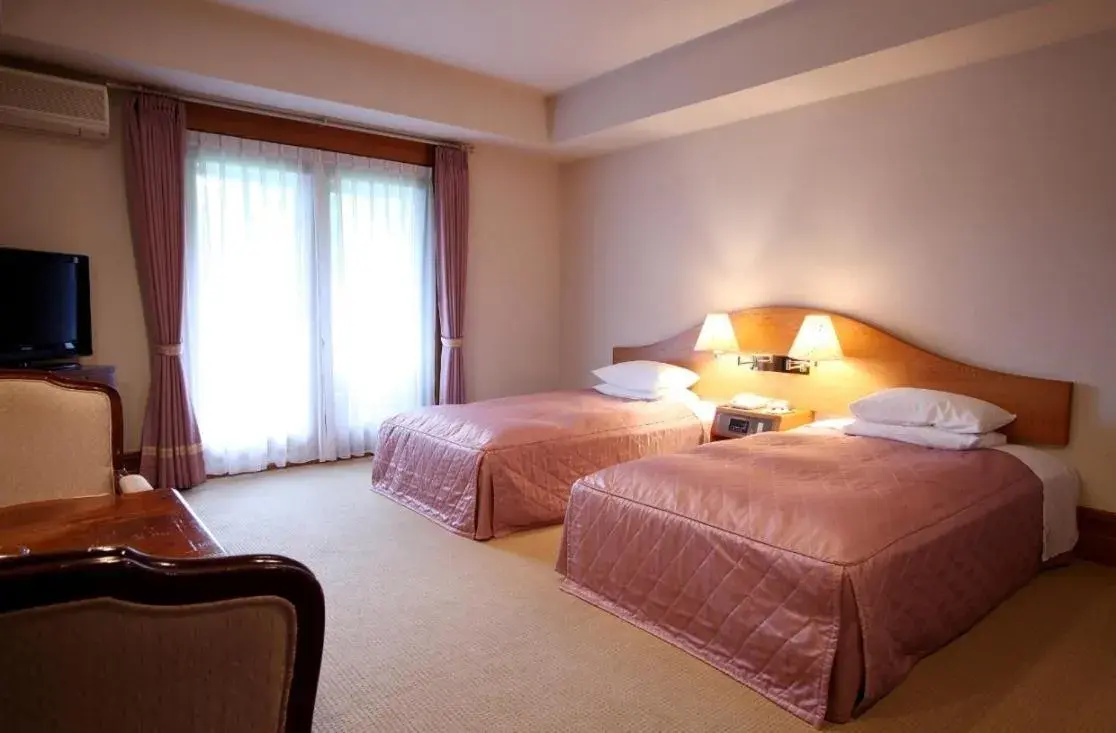 Photo of the whole room, Bed in Chuzenji Kanaya Hotel