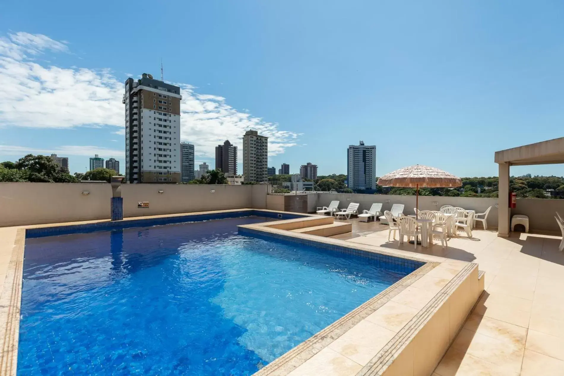 Pool view in Hotel Baviera Iguassu Pool view in Hotel Baviera Iguassu