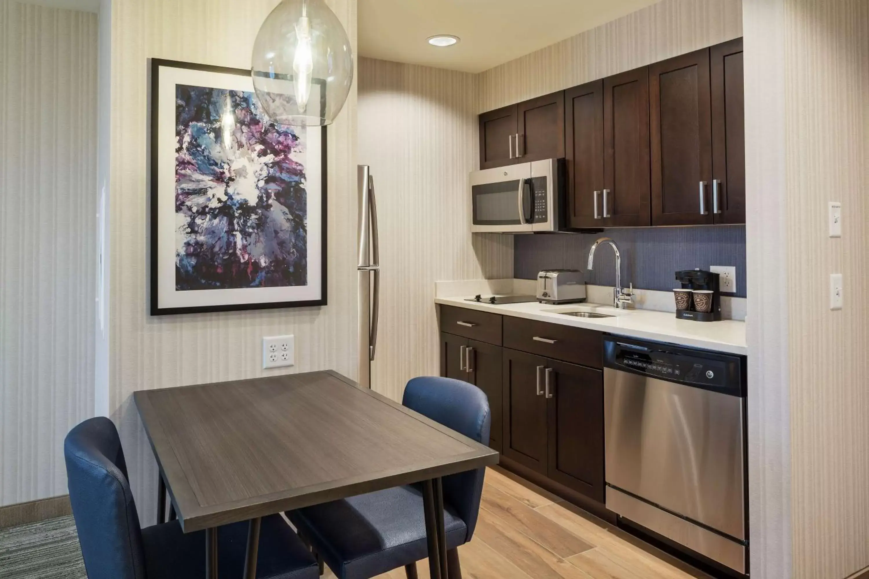 Kitchen or kitchenette, Kitchen/Kitchenette in Homewood Suites by Hilton Needham Boston