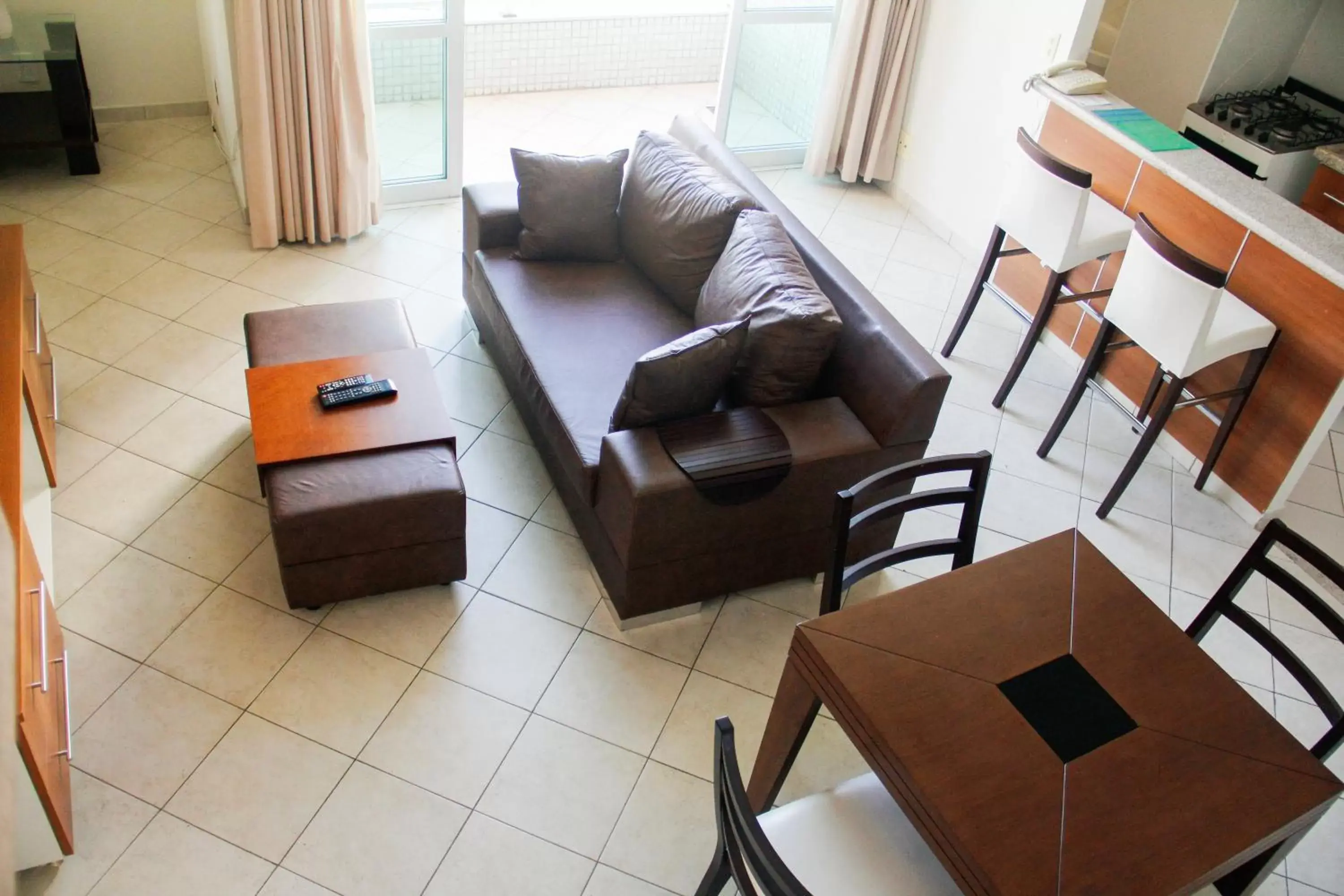 Photo of the whole room, Seating Area in Hotel City Hall