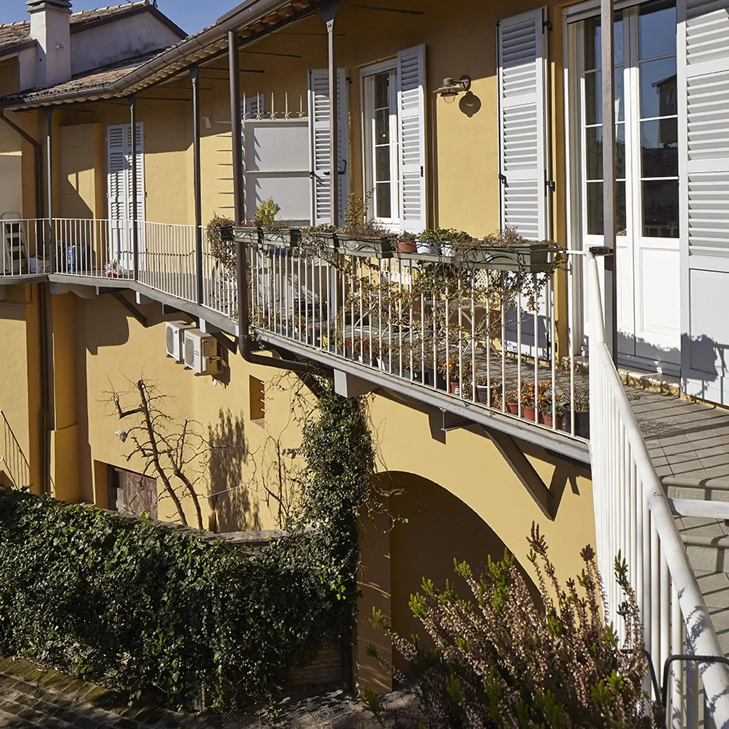 Garden view, Property Building in M Club De Luxe B&B