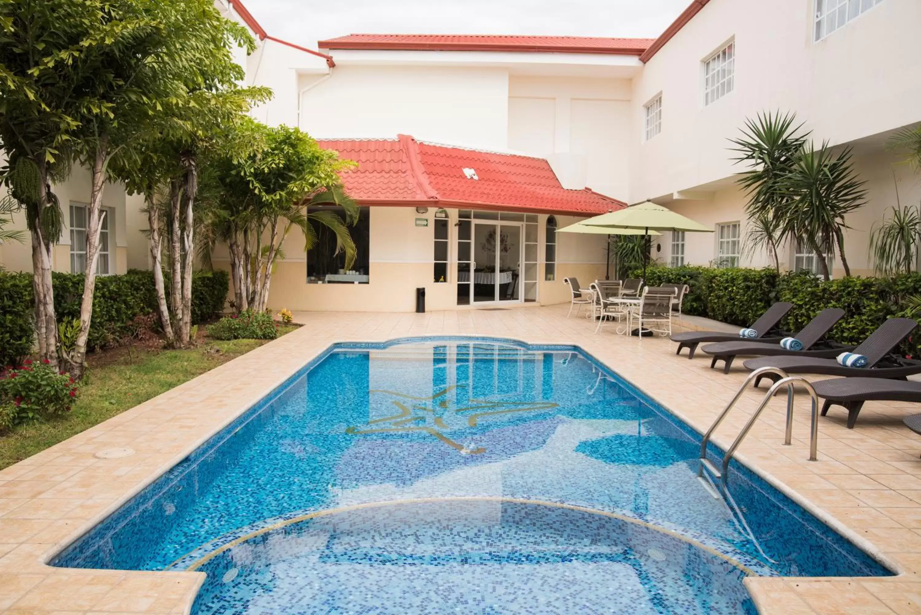 Swimming pool, Property Building in Hotel Ocean View